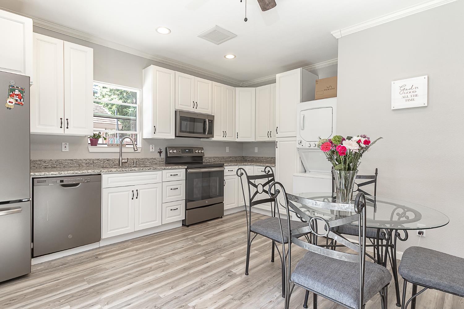 Clubhouse Way, Manteca, California image 35