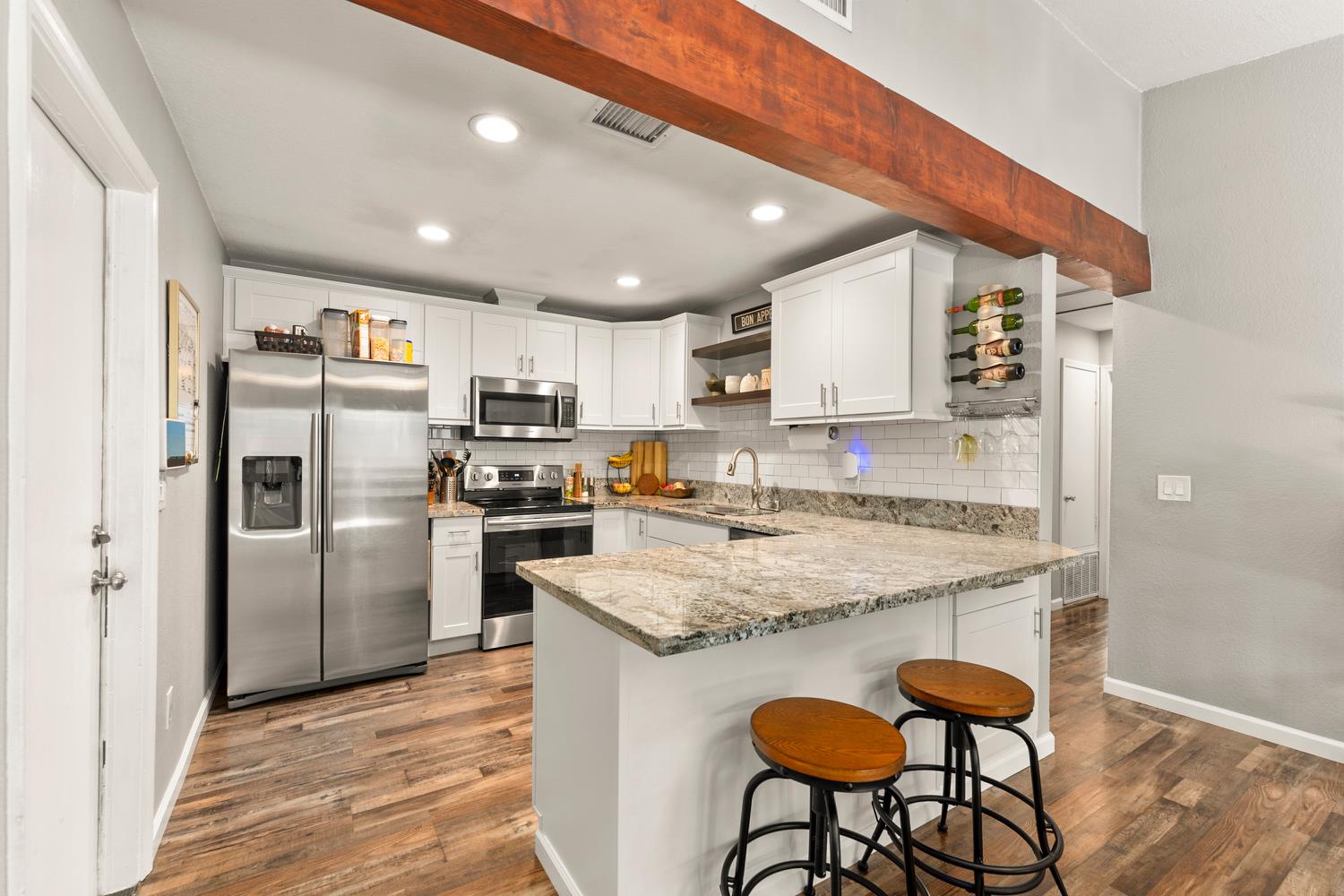 Detail Gallery Image 19 of 47 For 7679 Lakewood Park Dr, Sacramento,  CA 95828 - 2 Beds | 2 Baths