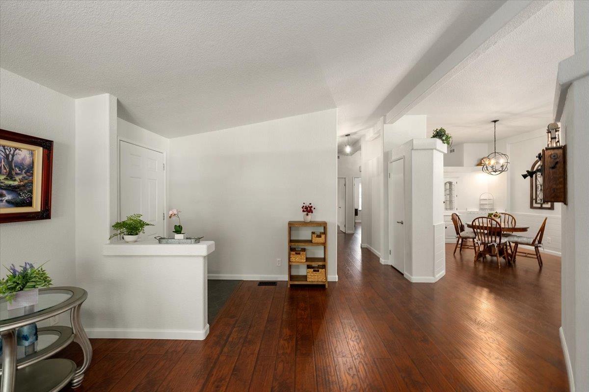 Detail Gallery Image 7 of 70 For 9131 Country Rd, Georgetown,  CA 95634 - 3 Beds | 2 Baths