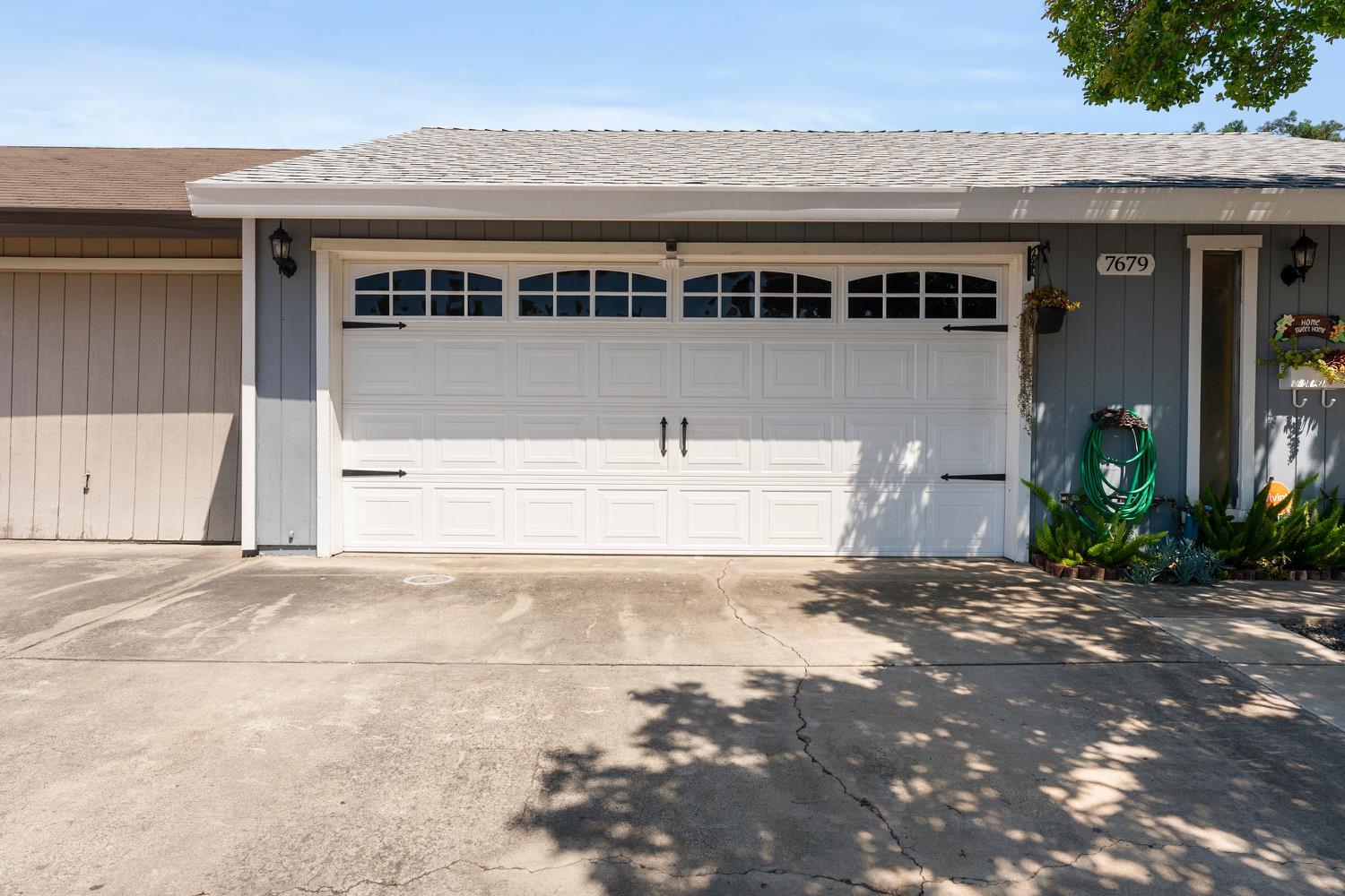 Detail Gallery Image 4 of 47 For 7679 Lakewood Park Dr, Sacramento,  CA 95828 - 2 Beds | 2 Baths