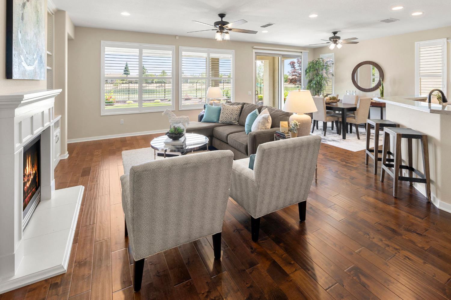 Detail Gallery Image 10 of 58 For 1137 Lasso Lake Ln, Lincoln,  CA 95648 - 3 Beds | 3 Baths