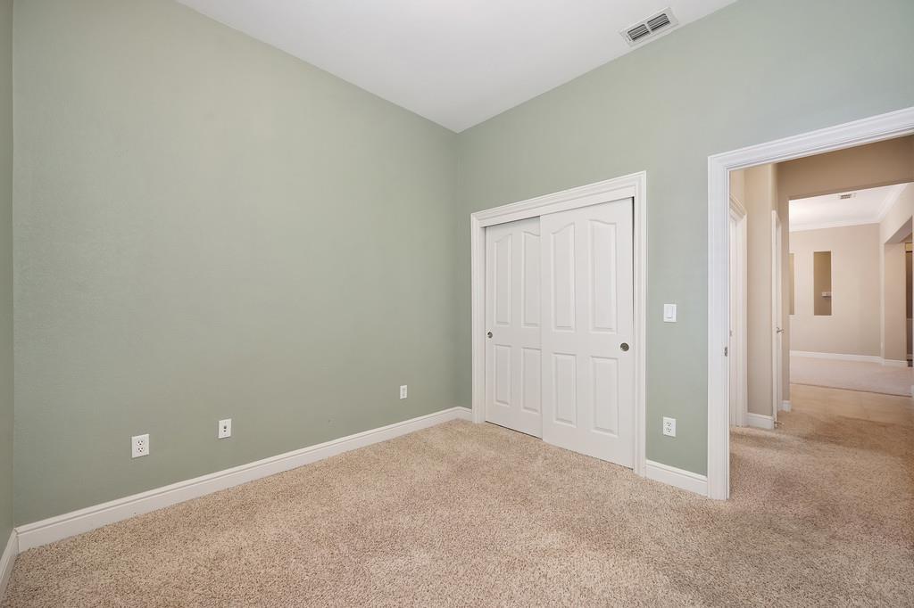 Detail Gallery Image 64 of 87 For 5729 Northborough Dr, Sacramento,  CA 95835 - 4 Beds | 3/1 Baths
