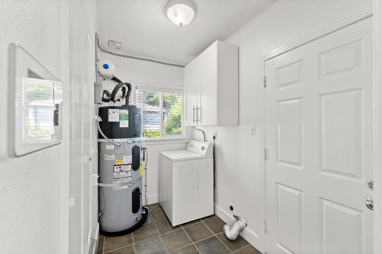 Detail Gallery Image 20 of 51 For 3914 12th Ave, Sacramento,  CA 95817 - 2 Beds | 1 Baths