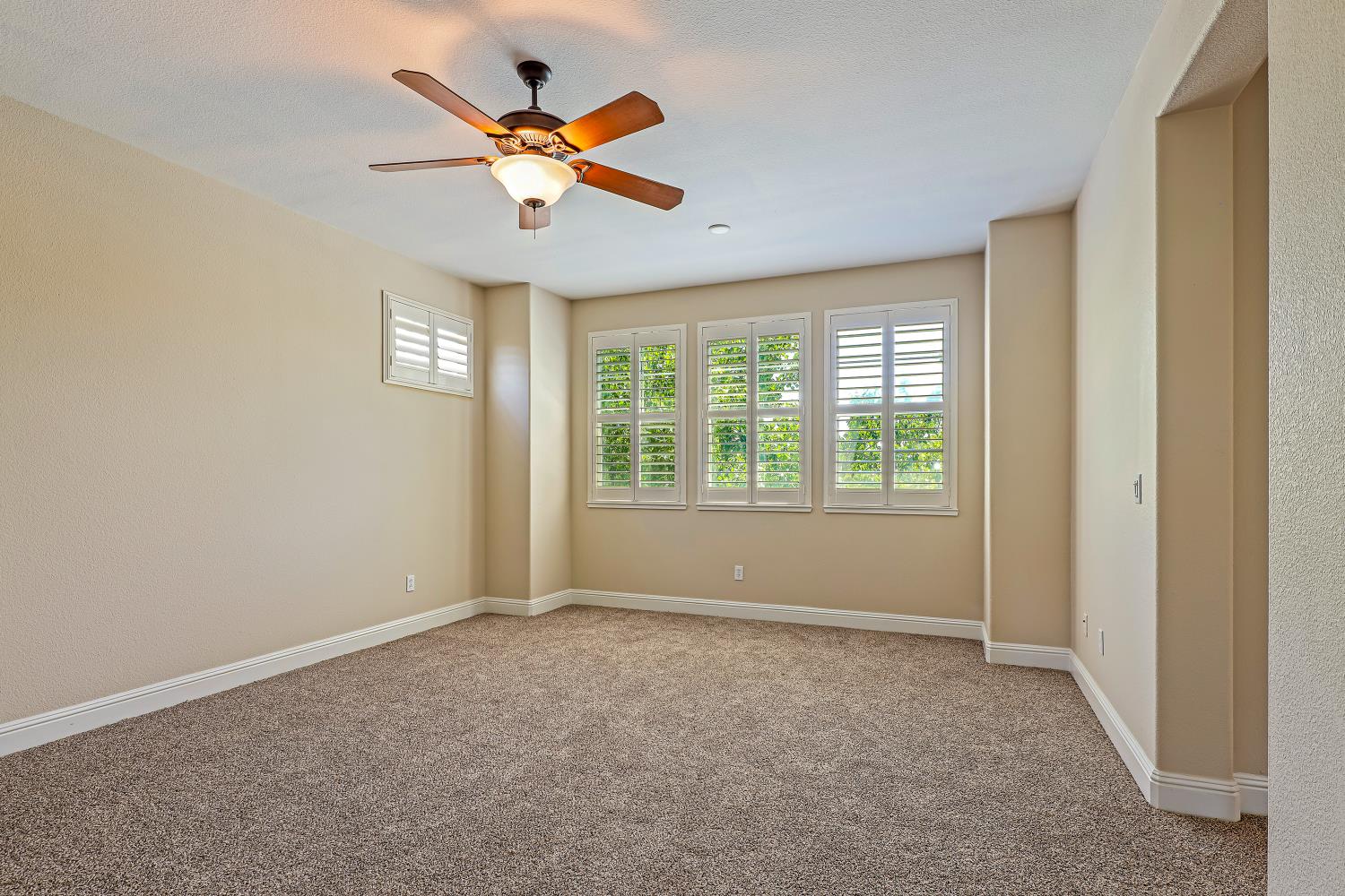 Detail Gallery Image 68 of 80 For 5806 Lagrande Way, Stockton,  CA 95219 - 4 Beds | 3 Baths