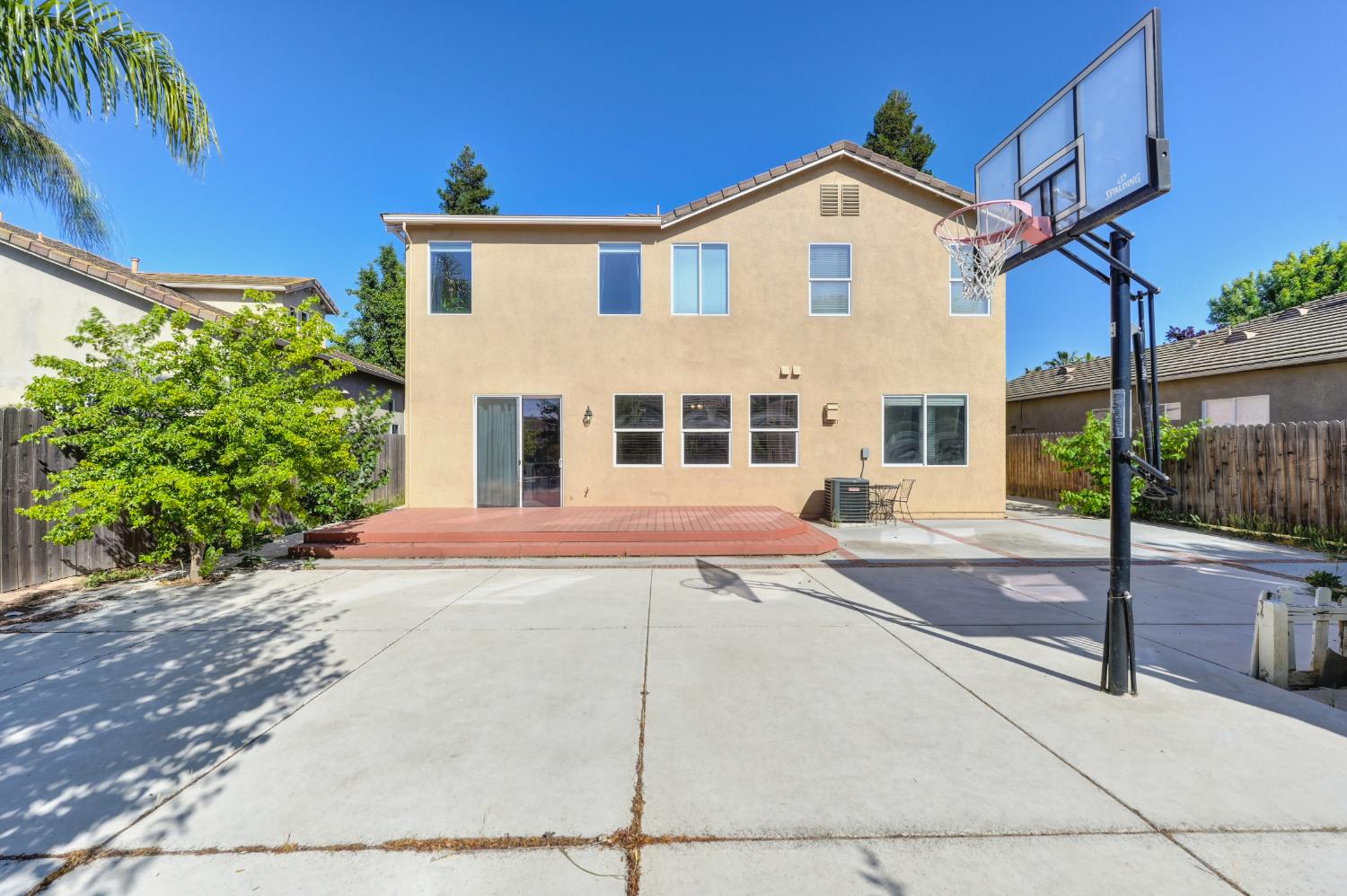 Detail Gallery Image 33 of 42 For 10112 Nebbiolo Ct, Elk Grove,  CA 95624 - 4 Beds | 3 Baths