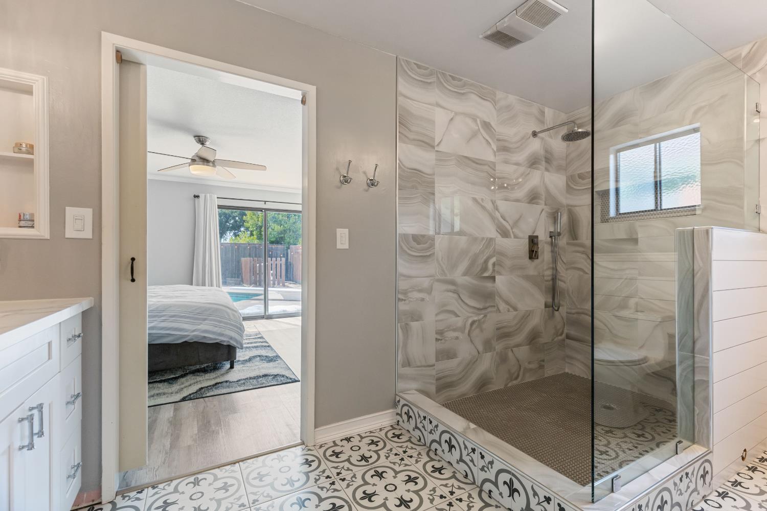 Detail Gallery Image 22 of 70 For 3201 Kaiser Way, Carmichael,  CA 95608 - 4 Beds | 3 Baths