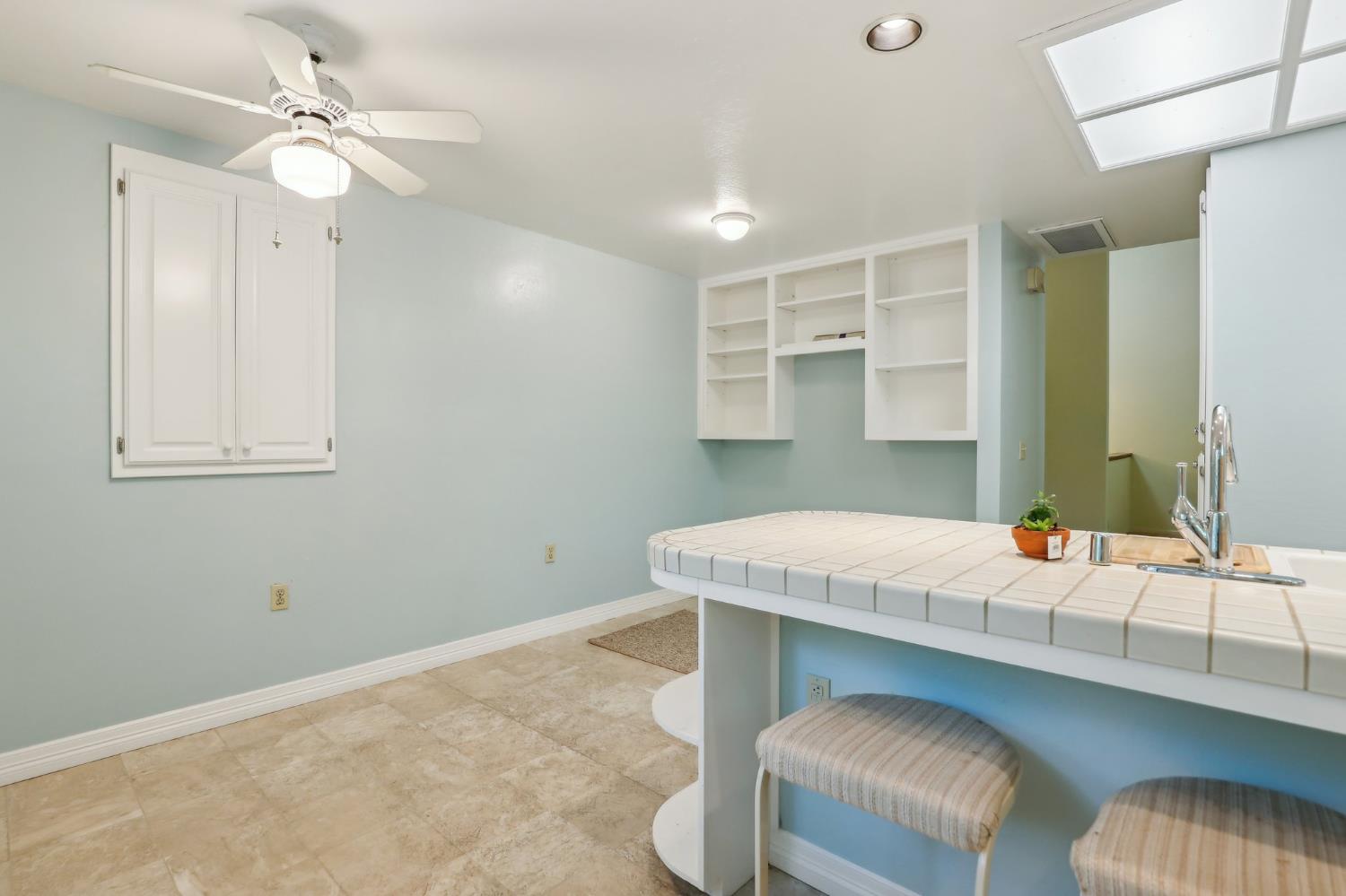 Detail Gallery Image 15 of 47 For 84 Riverknoll Pl, Carmichael,  CA 95608 - 2 Beds | 2/1 Baths