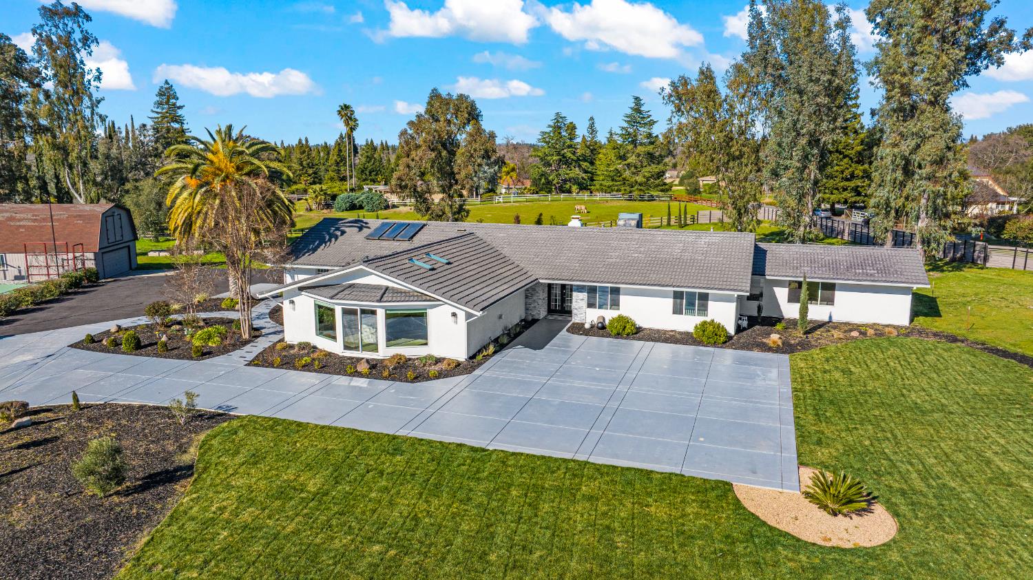 Detail Gallery Image 3 of 94 For 6615 Arabian Cir, Granite Bay,  CA 95746 - 5 Beds | 3 Baths