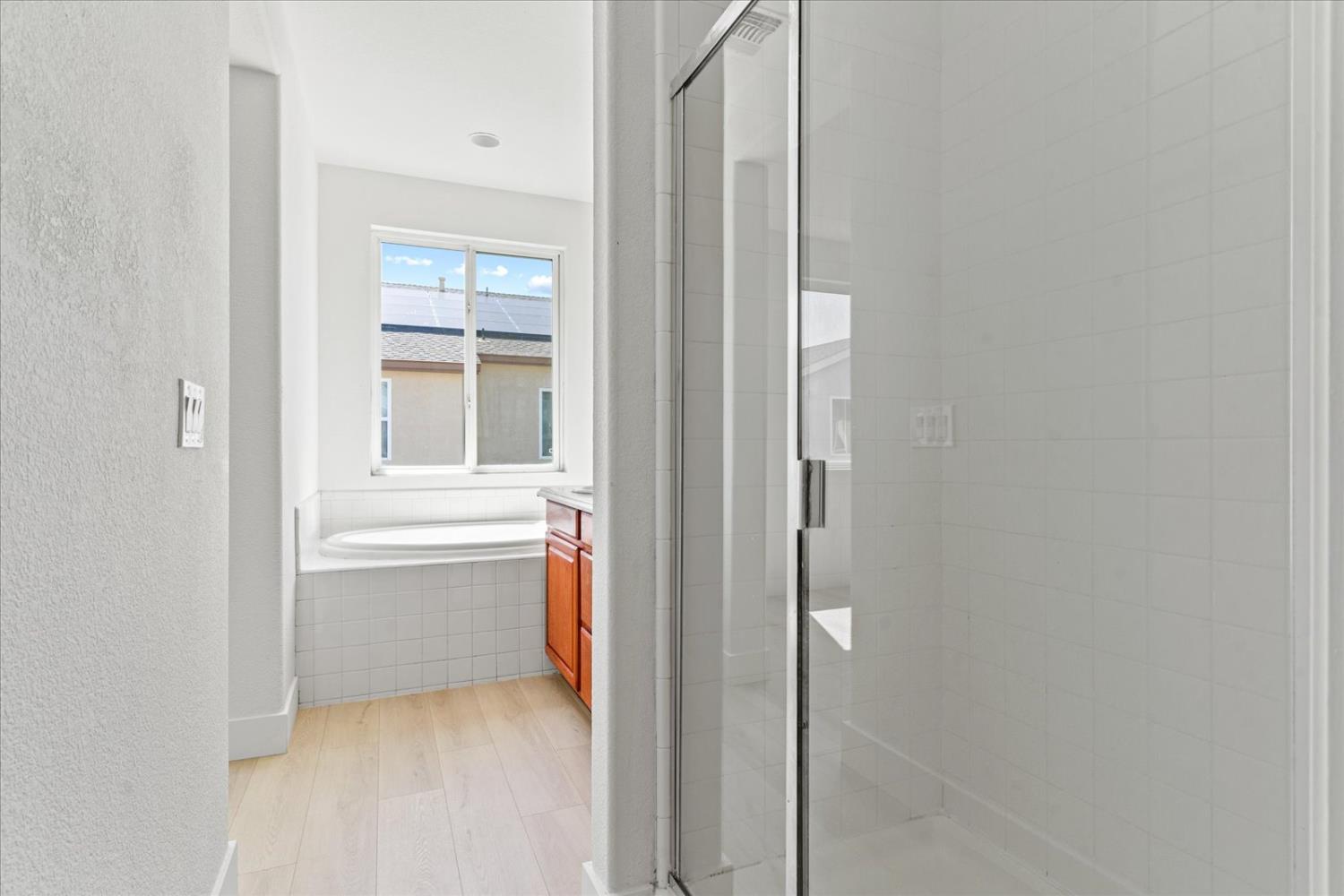 Detail Gallery Image 49 of 63 For 156 Bristol Way, Yuba City,  CA 95993 - 5 Beds | 2/1 Baths