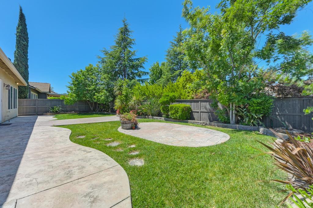 Detail Gallery Image 75 of 87 For 5729 Northborough Dr, Sacramento,  CA 95835 - 4 Beds | 3/1 Baths