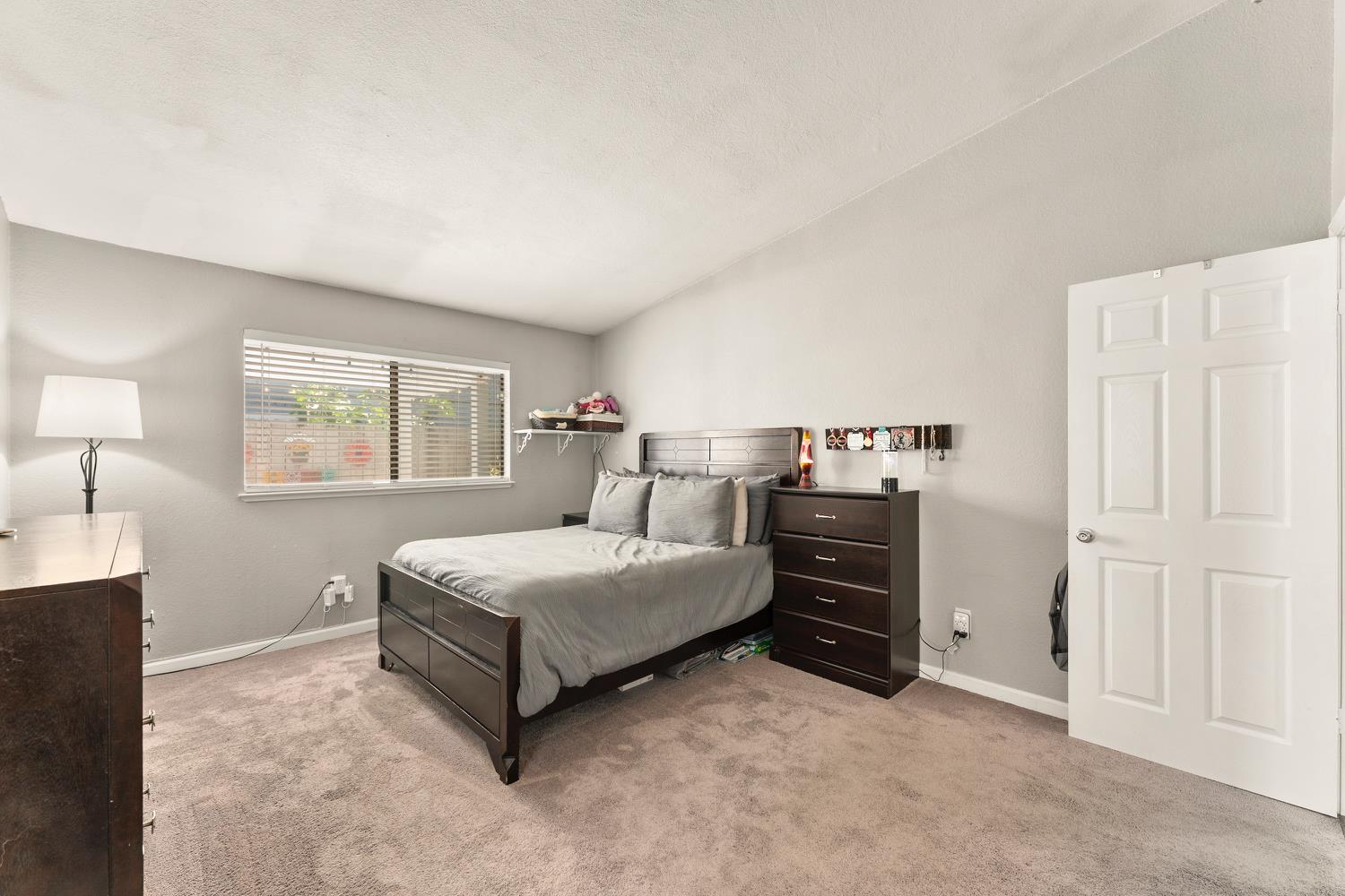 Detail Gallery Image 28 of 47 For 7679 Lakewood Park Dr, Sacramento,  CA 95828 - 2 Beds | 2 Baths