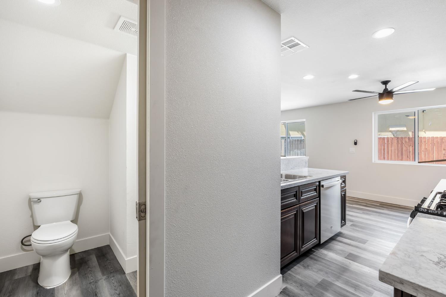 Detail Gallery Image 37 of 81 For 2409 Cava Ct, Sacramento,  CA 95825 - – Beds | – Baths