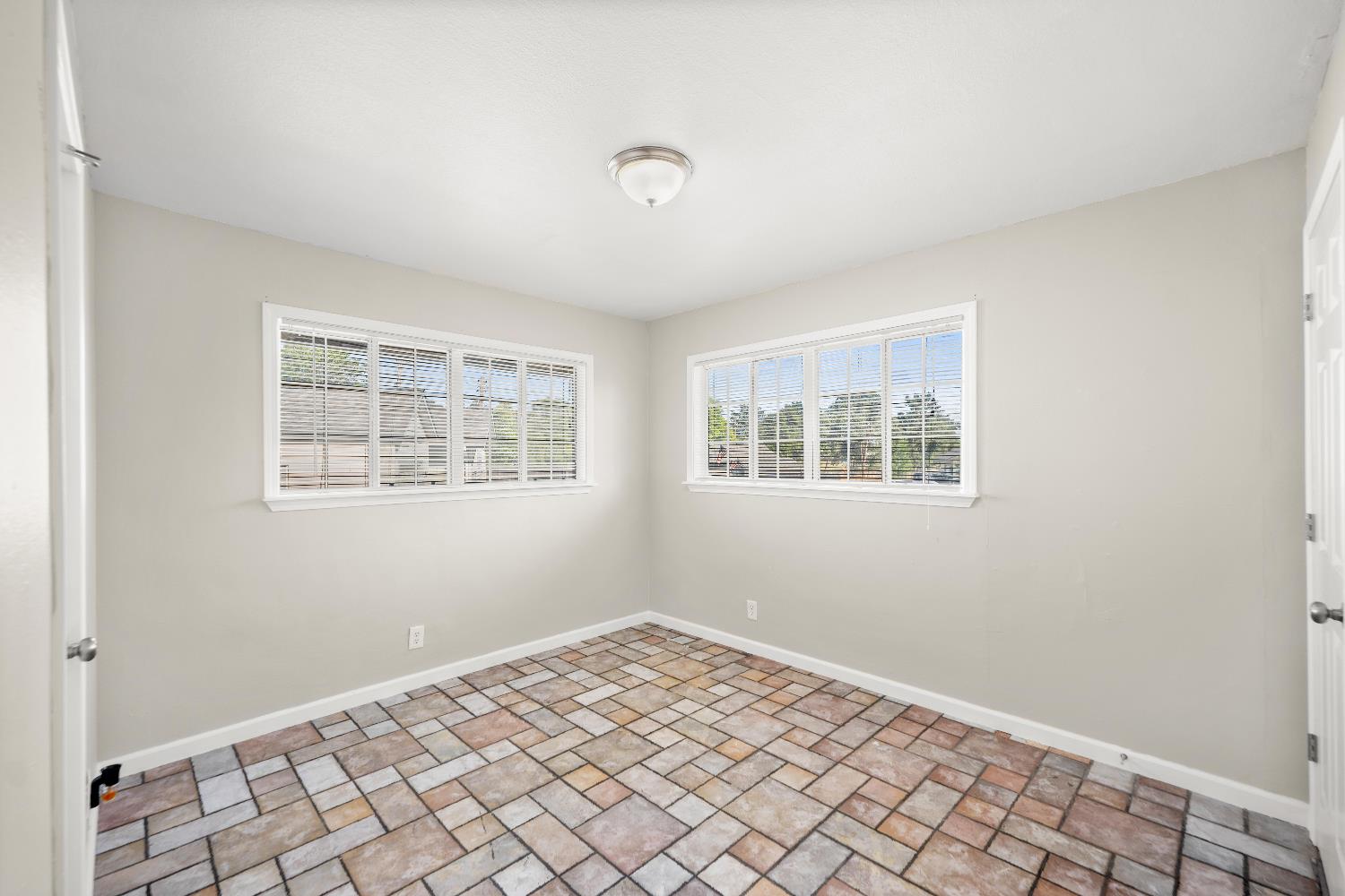 Detail Gallery Image 20 of 30 For 7105 Sweetwood Ct, Citrus Heights,  CA 95621 - 4 Beds | 2 Baths