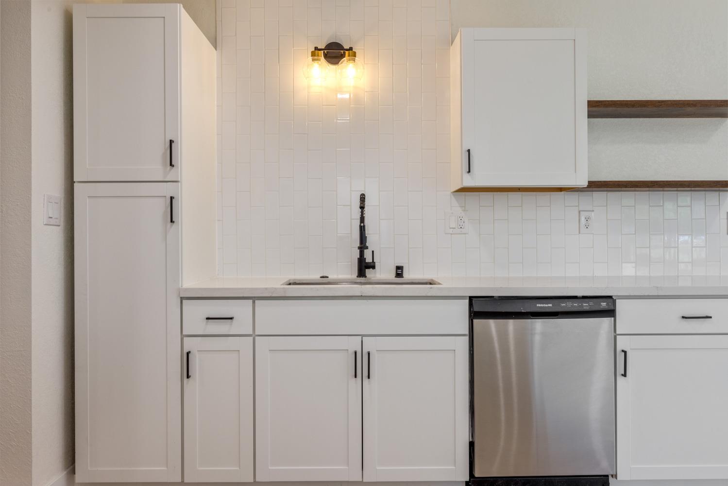 Detail Gallery Image 16 of 49 For 2048 Nord Ave, Stockton,  CA 95215 - 3 Beds | 2 Baths