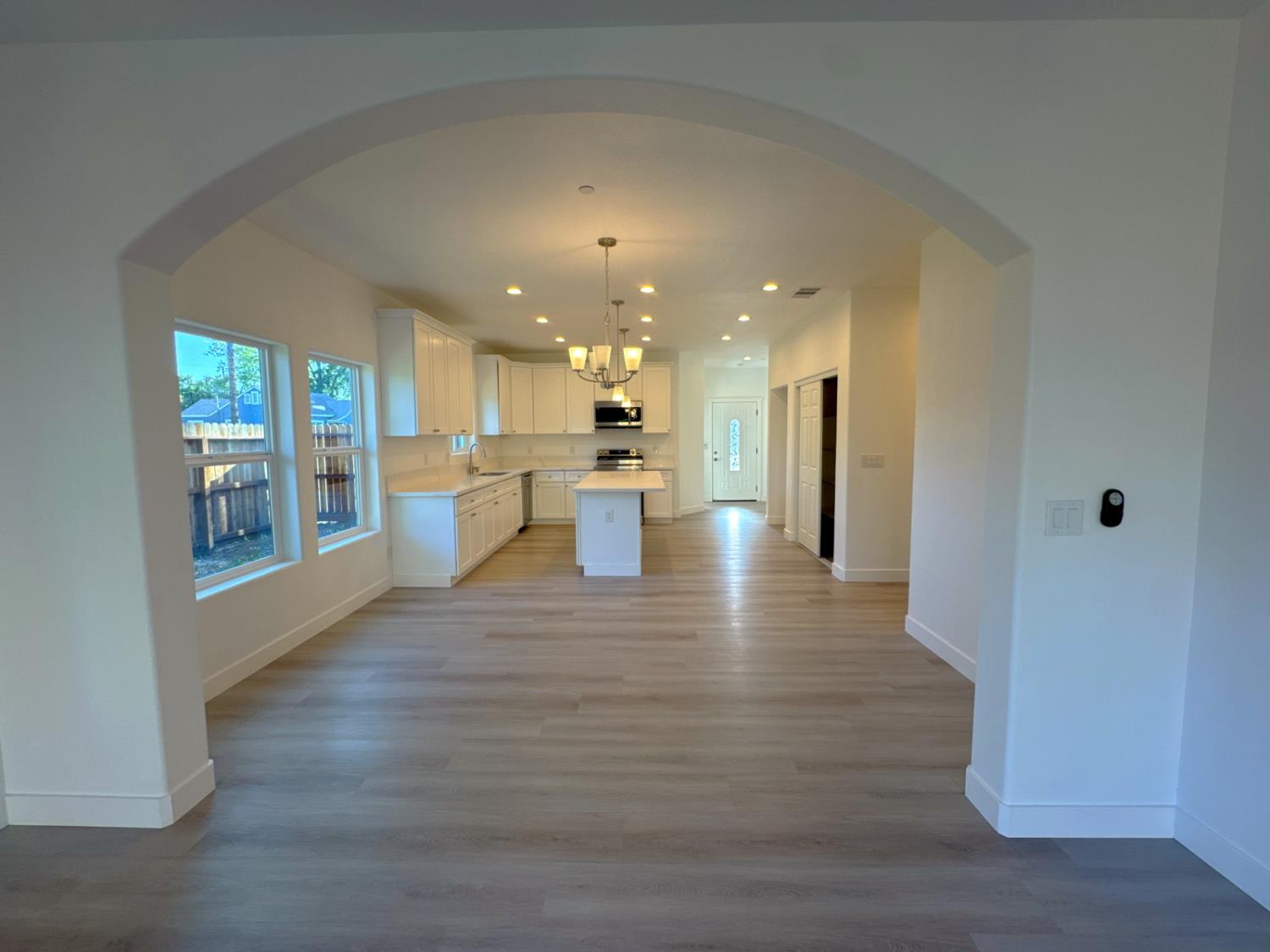 Detail Gallery Image 15 of 37 For 4825 36th St, Sacramento,  CA 95820 - 3 Beds | 2 Baths