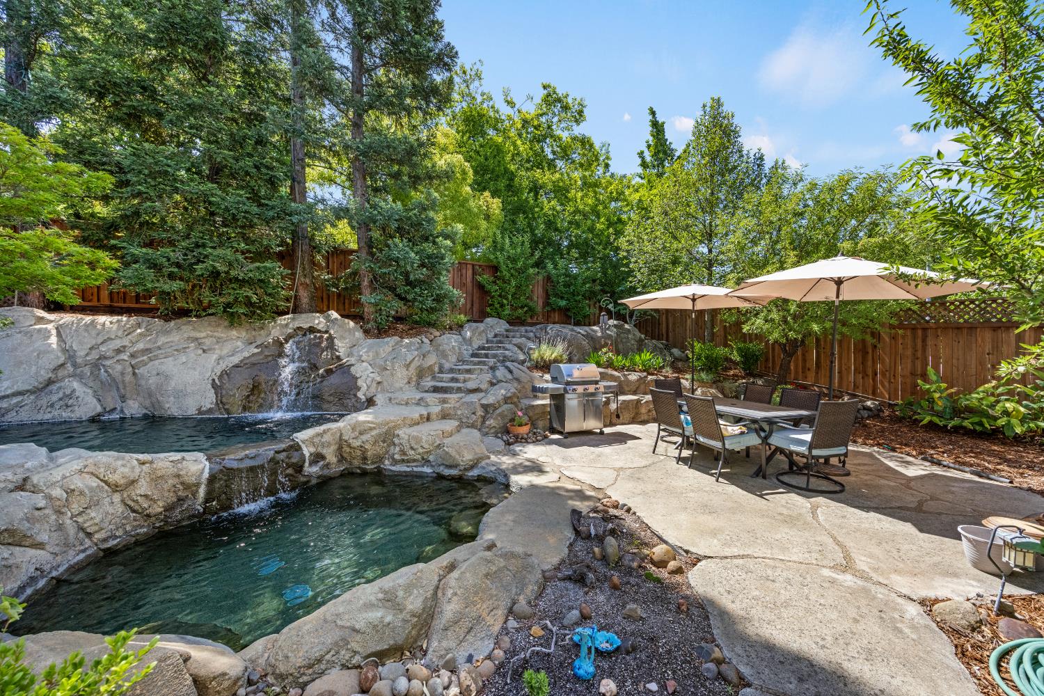 Detail Gallery Image 18 of 72 For 6733 Cherry Ridge Cir, Roseville,  CA 95678 - 4 Beds | 3 Baths