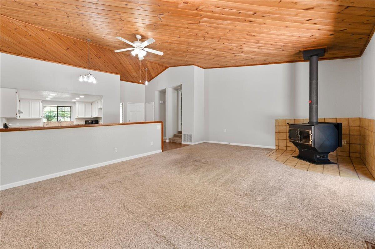 Detail Gallery Image 6 of 48 For 11216 Bobolink Way, Auburn,  CA 95602 - 3 Beds | 2 Baths