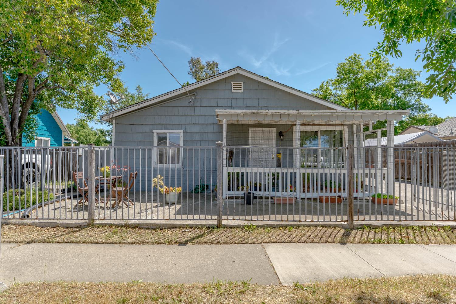 Detail Gallery Image 16 of 16 For 2344 Boxwood St, Sacramento,  CA 95815 - 3 Beds | 1 Baths
