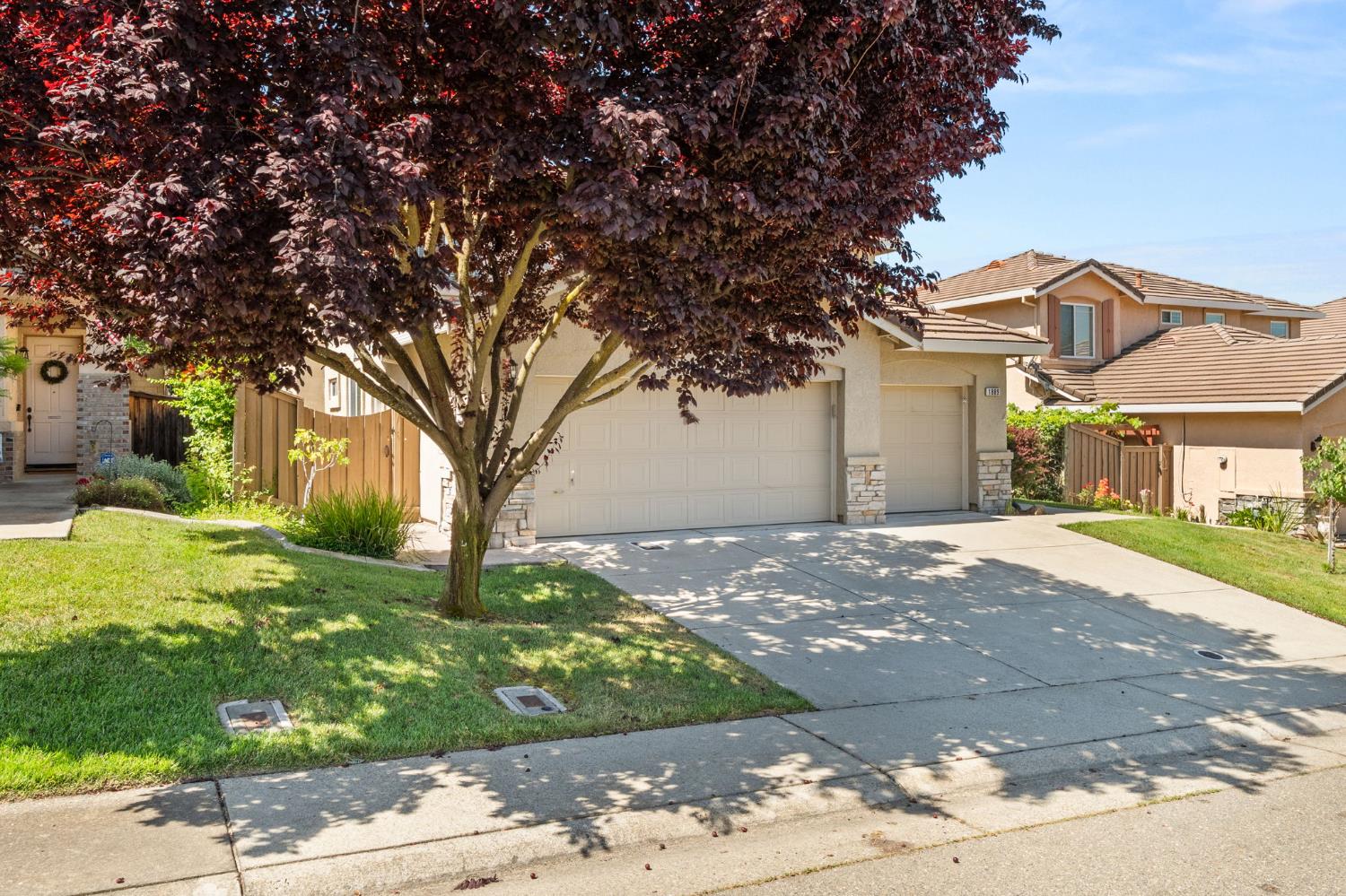 Detail Gallery Image 3 of 53 For 1889 Broadford Dr, Folsom,  CA 95630 - 4 Beds | 3 Baths