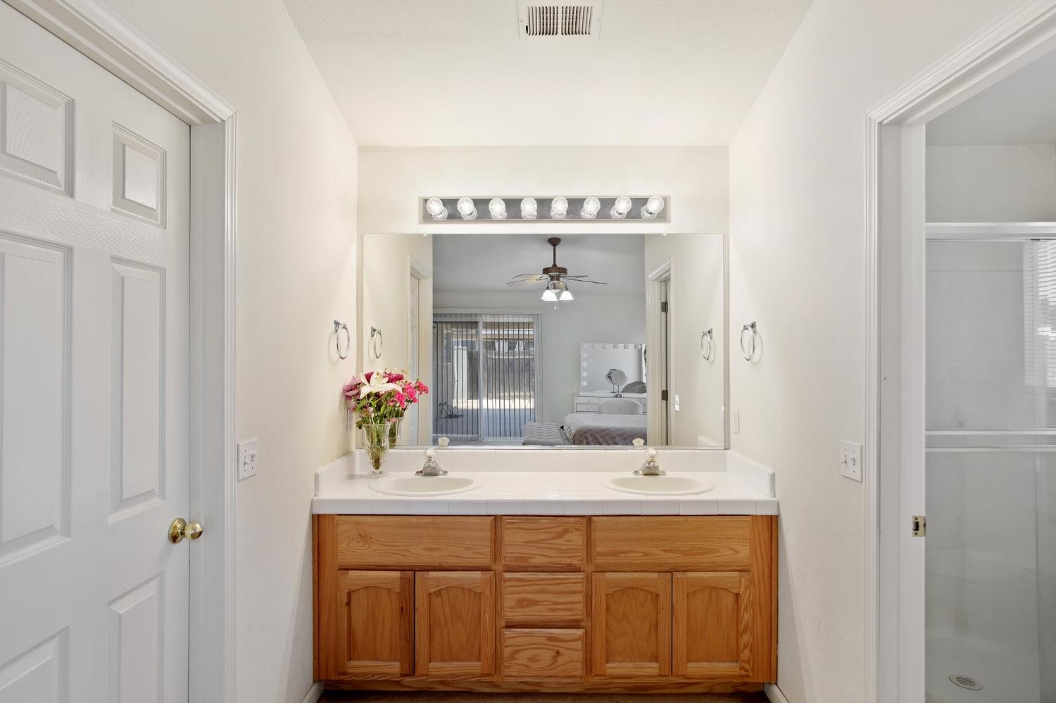 Detail Gallery Image 18 of 28 For 2711 Cameron Park Dr, Ceres,  CA 95307 - 3 Beds | 2 Baths