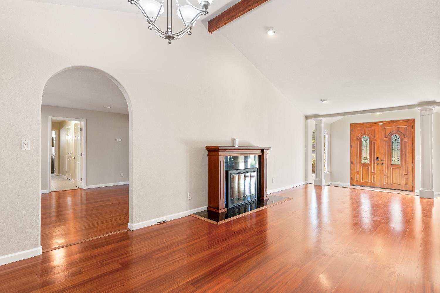 Detail Gallery Image 13 of 49 For 7948 Orange Ave, Fair Oaks,  CA 95628 - 4 Beds | 3 Baths