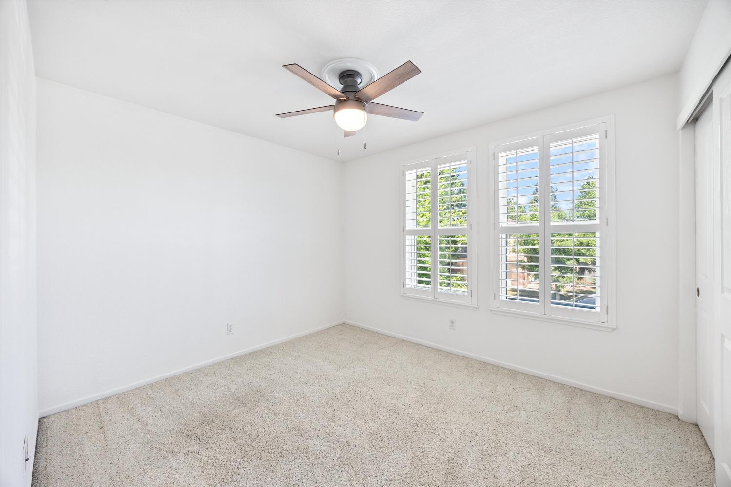 Detail Gallery Image 23 of 40 For 2929 Turnbuckle Cir, Elk Grove,  CA 95758 - 4 Beds | 2/1 Baths