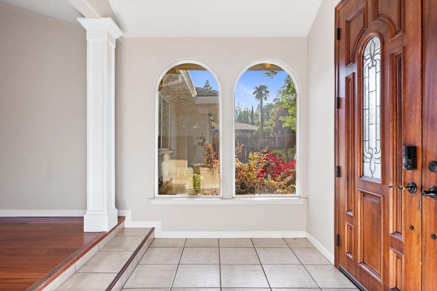 Detail Gallery Image 7 of 49 For 7948 Orange Ave, Fair Oaks,  CA 95628 - 4 Beds | 3 Baths