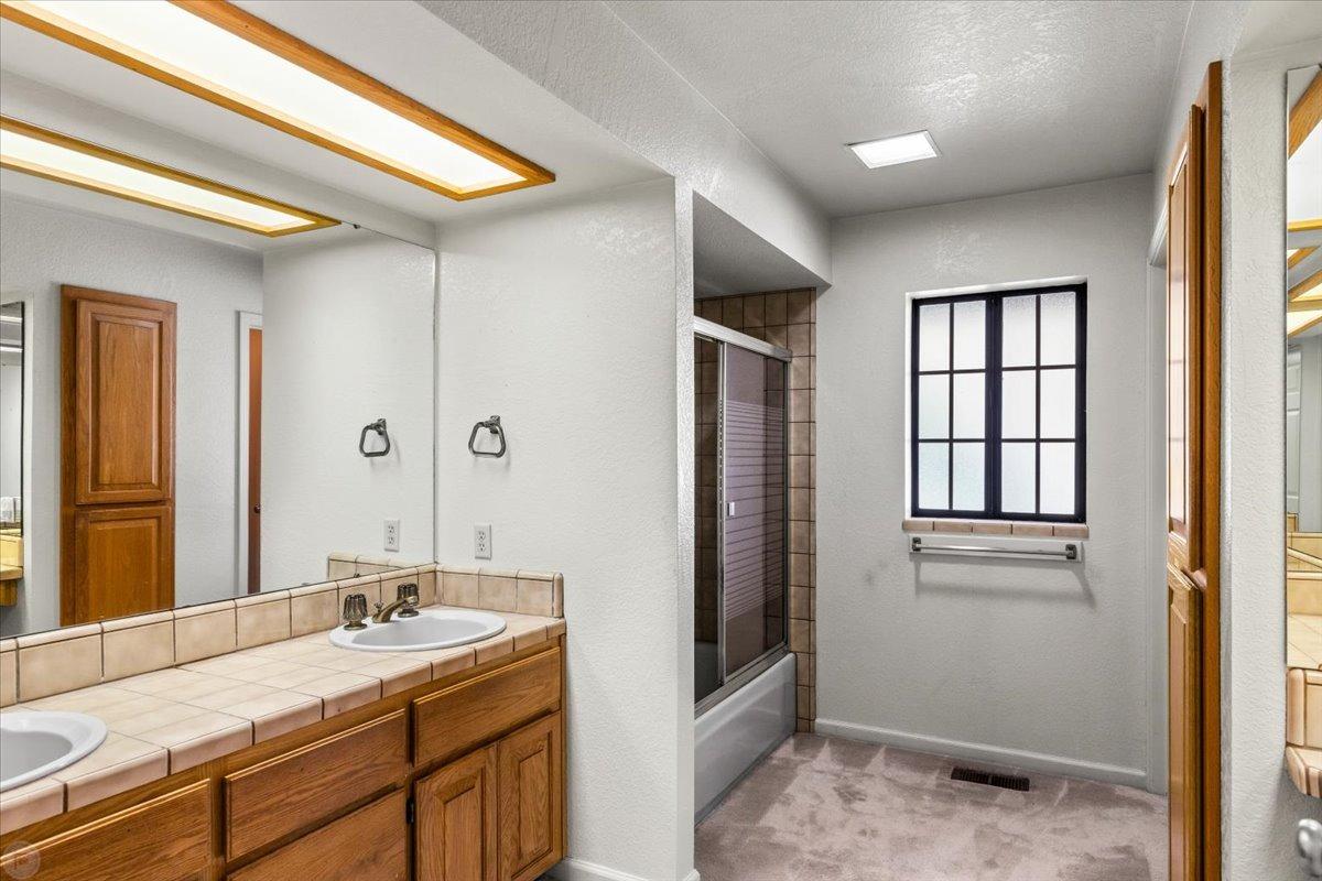 Detail Gallery Image 32 of 60 For 10007 Mountain Oak Rd, Oakdale,  CA 95361 - 3 Beds | 2/1 Baths