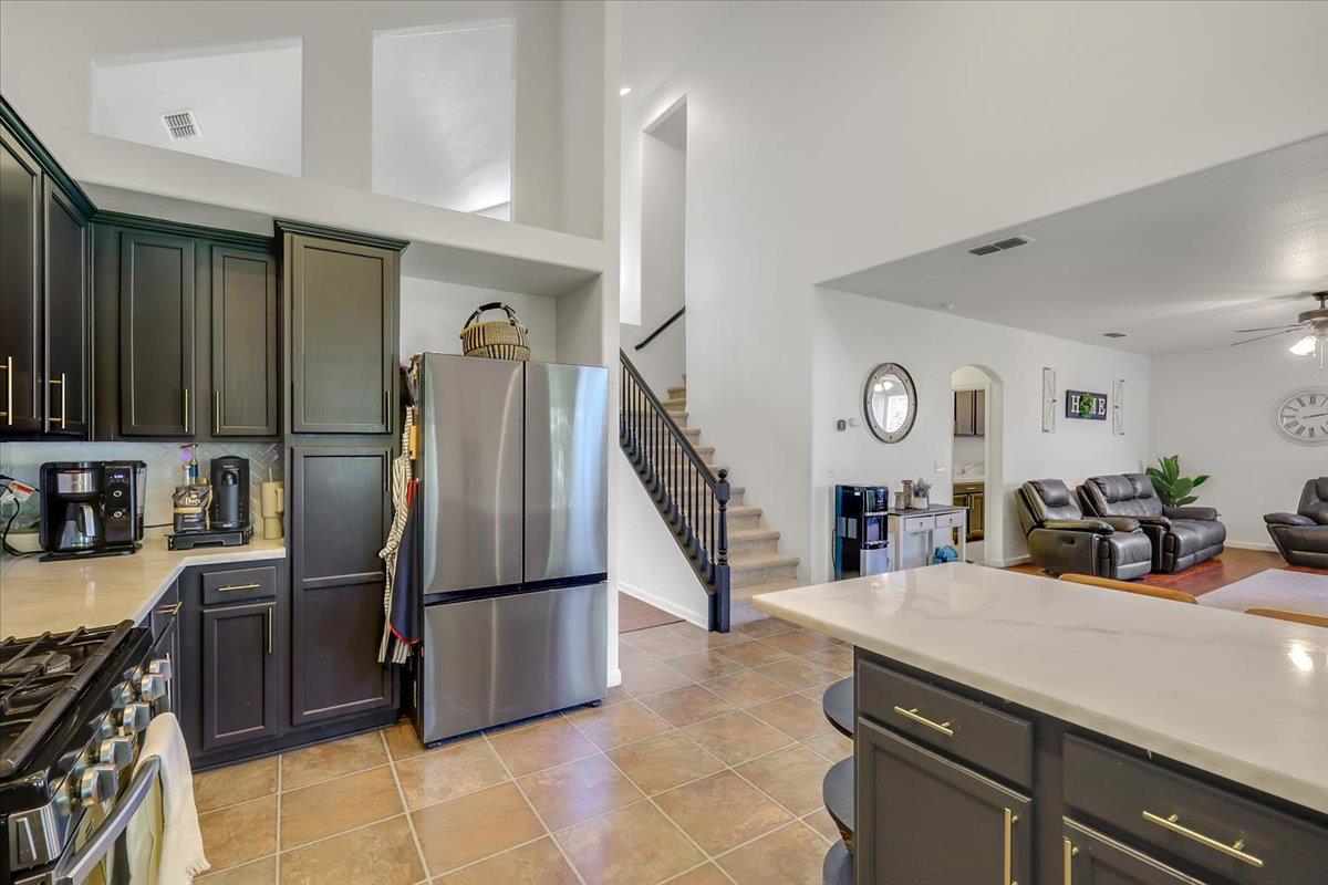 Detail Gallery Image 14 of 47 For 2189 Stonewater Dr, Yuba City,  CA 95991 - 4 Beds | 2/1 Baths