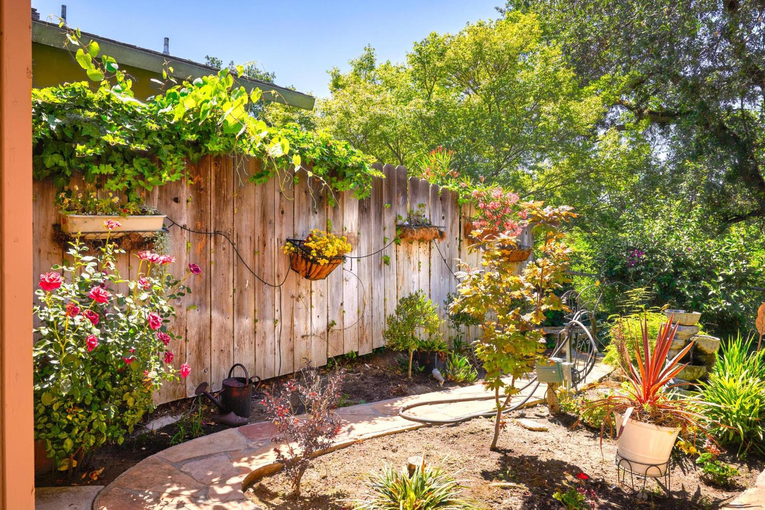 Detail Gallery Image 48 of 58 For 2028 Scenic Dr, Modesto,  CA 95355 - 3 Beds | 3 Baths