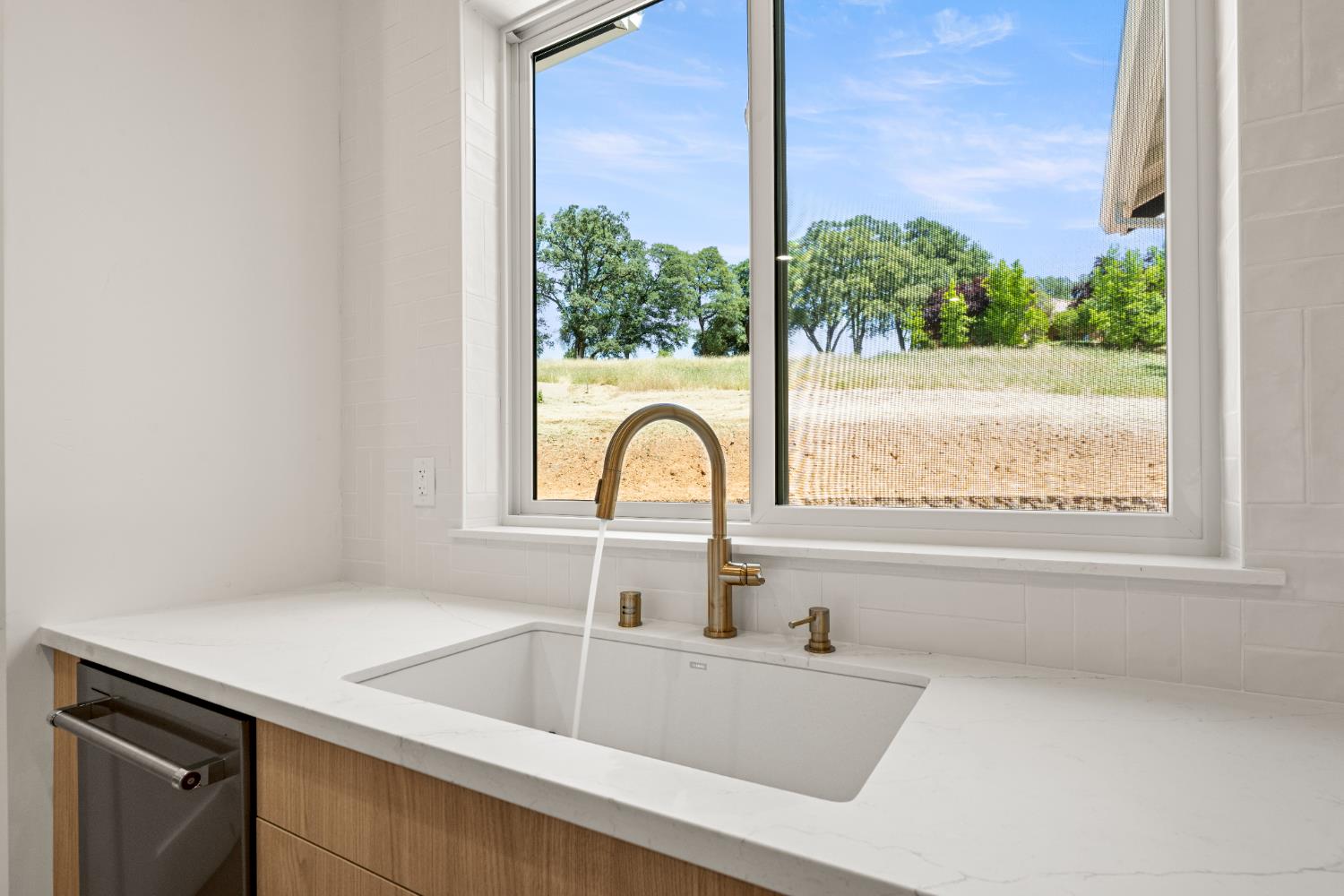Detail Gallery Image 17 of 47 For 12907 Austin Forest Cir, Auburn,  CA 95602 - 4 Beds | 3 Baths