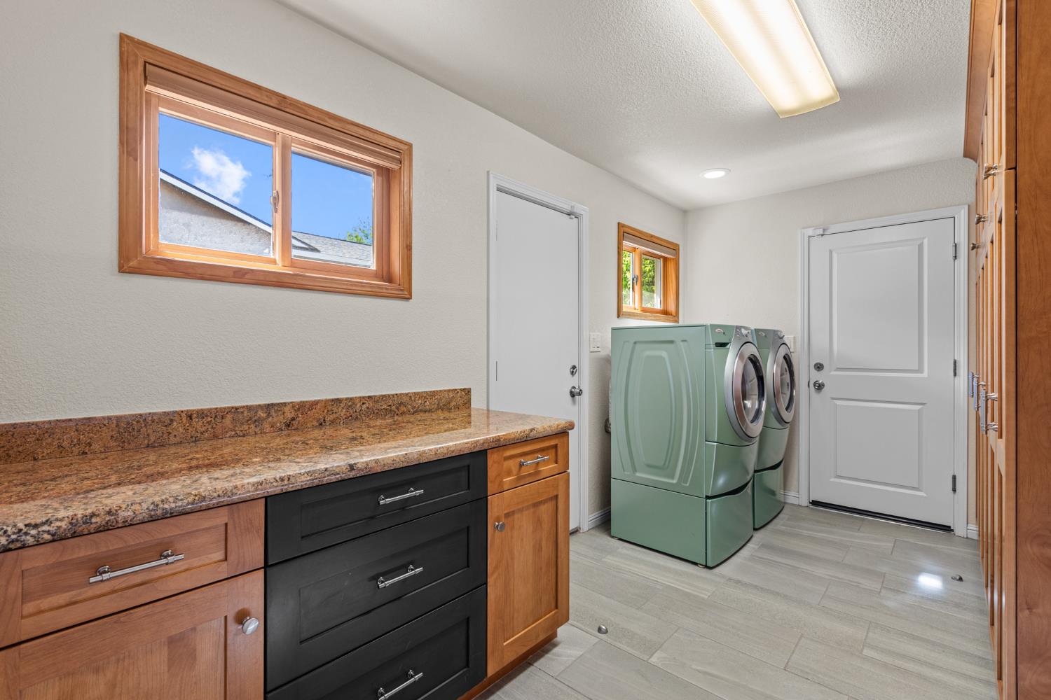 Detail Gallery Image 16 of 41 For 6840 Appomattox Way, Carmichael,  CA 95608 - 3 Beds | 2 Baths