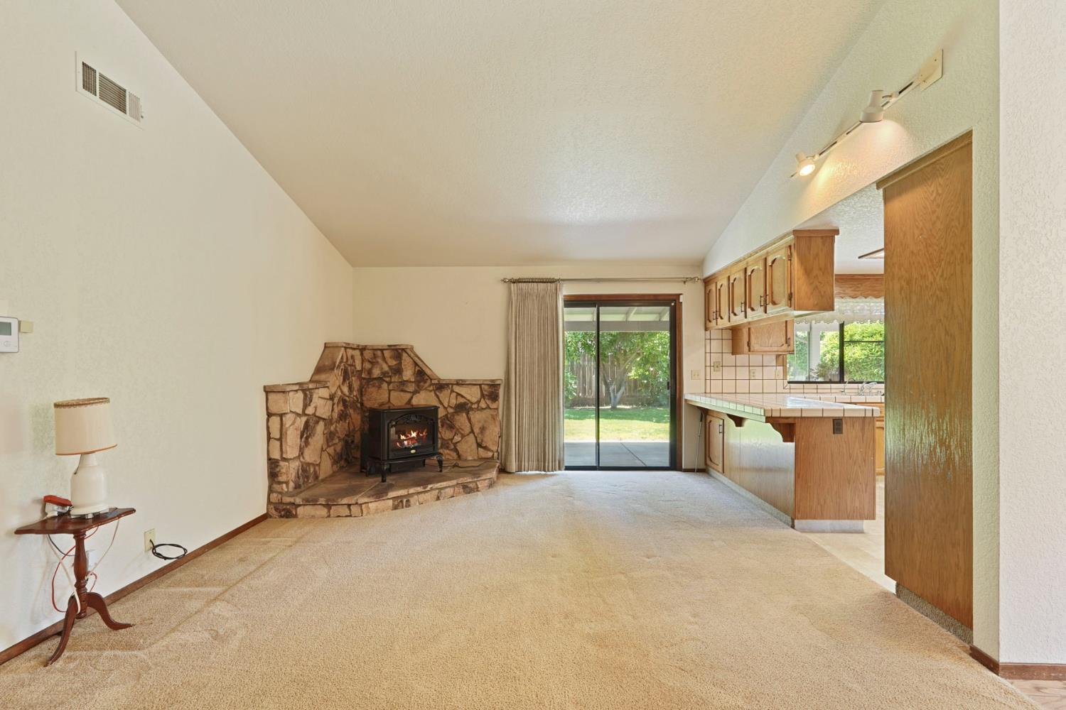Detail Gallery Image 13 of 45 For 1268 Pheasant Hollow Way, Manteca,  CA 95336 - 3 Beds | 2 Baths