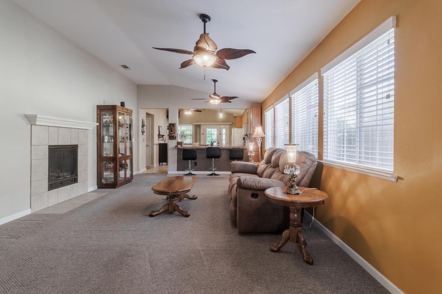 Detail Gallery Image 6 of 28 For 1474 Antioch Ct, Merced,  CA 95348 - 3 Beds | 2 Baths