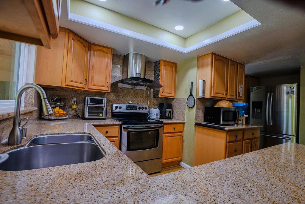 Delores Drive, Union City, California image 8