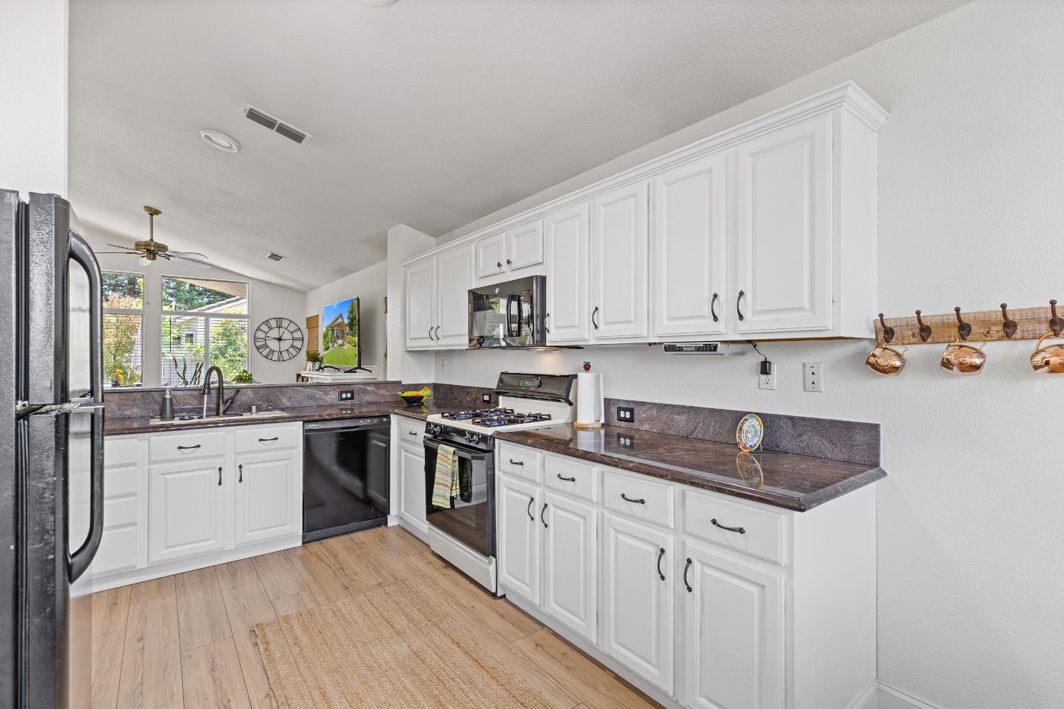 Detail Gallery Image 20 of 51 For 5449 Campcreek Loop, Roseville,  CA 95747 - 2 Beds | 2 Baths