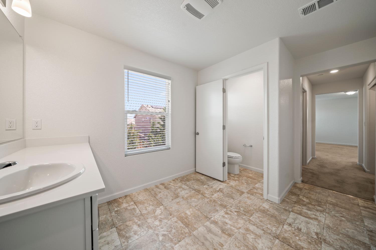 Detail Gallery Image 42 of 52 For 1602 Oleander Ave, Manteca,  CA 95337 - 5 Beds | 3 Baths