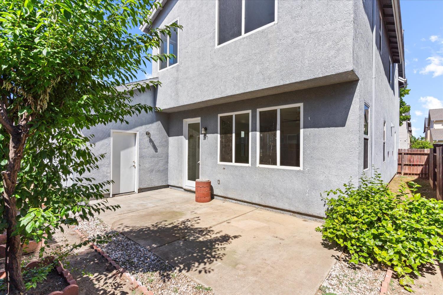 Detail Gallery Image 51 of 63 For 156 Bristol Way, Yuba City,  CA 95993 - 5 Beds | 2/1 Baths