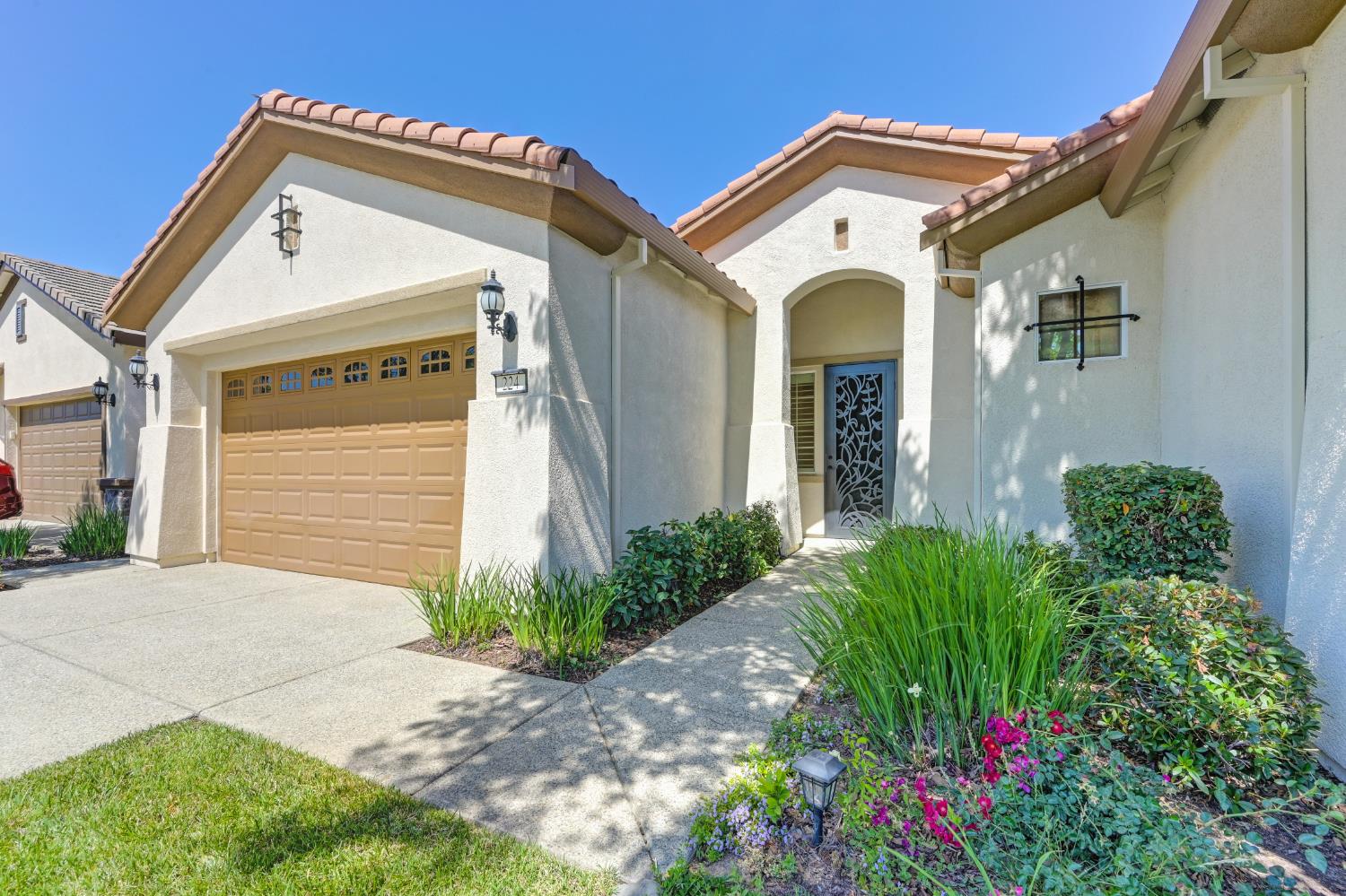 Detail Gallery Image 6 of 57 For 224 Aske Ct, Roseville,  CA 95747 - 3 Beds | 2 Baths