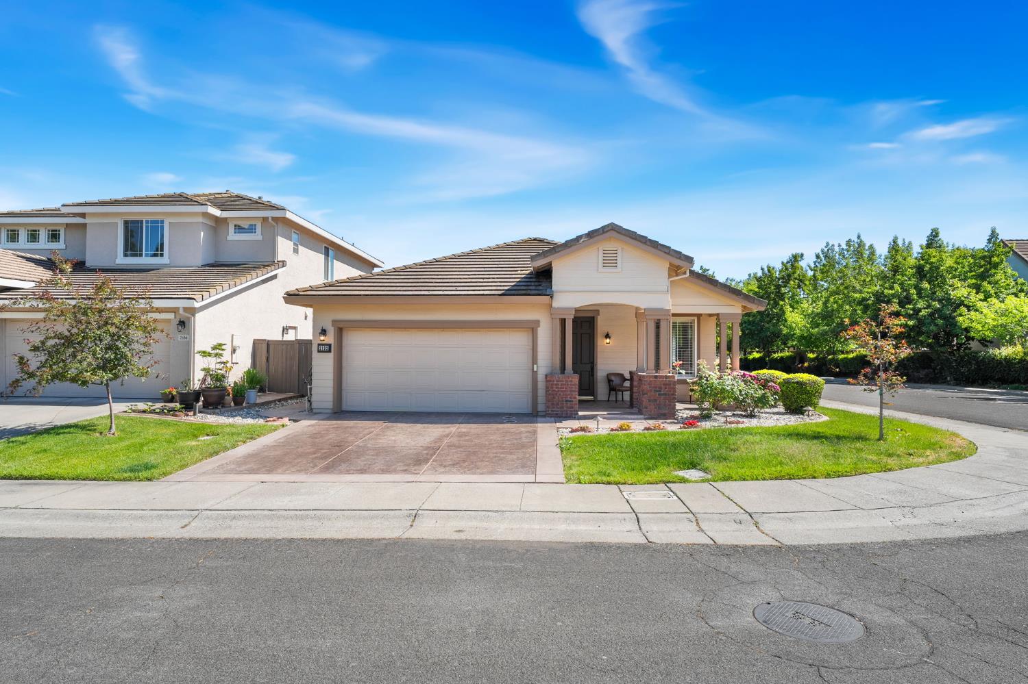 Detail Gallery Image 2 of 30 For 2192 Sherington Way, Sacramento,  CA 95835 - 3 Beds | 2 Baths