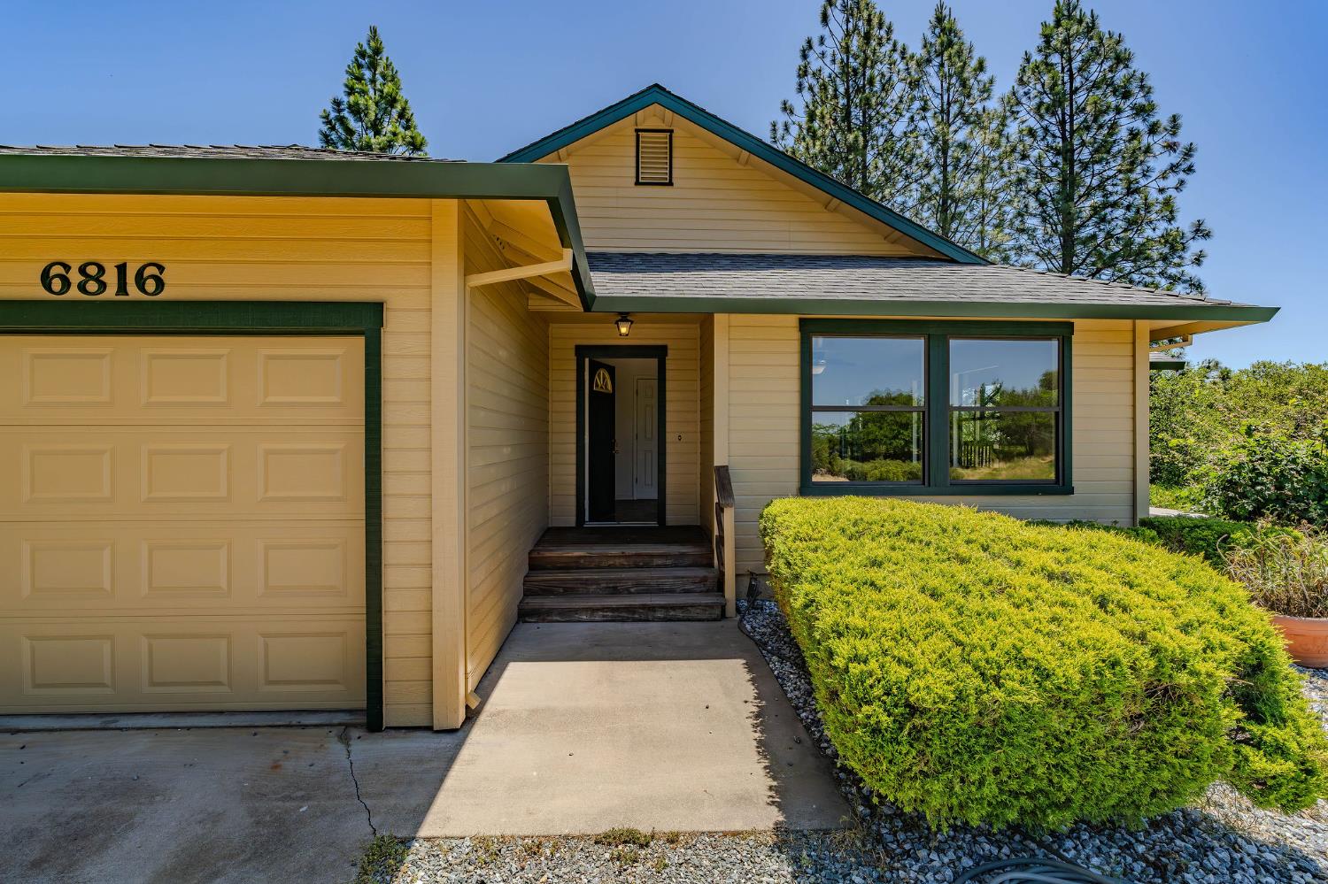 Detail Gallery Image 6 of 61 For 6816 Italian Vista Ct, Mokelumne Hill,  CA 95245 - 3 Beds | 2 Baths