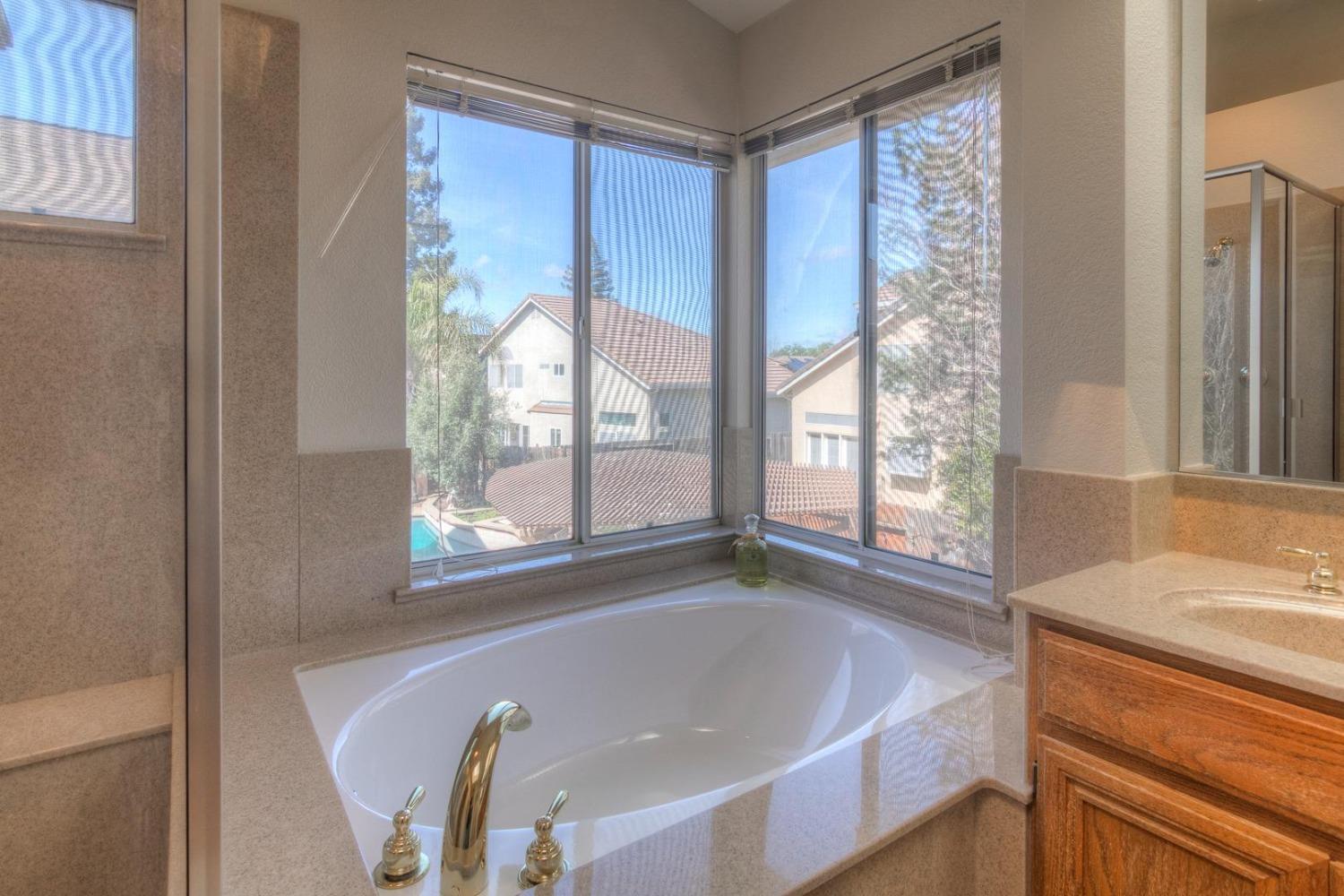 Detail Gallery Image 20 of 52 For 3047 Strand Rd, Rocklin,  CA 95765 - 4 Beds | 2/1 Baths