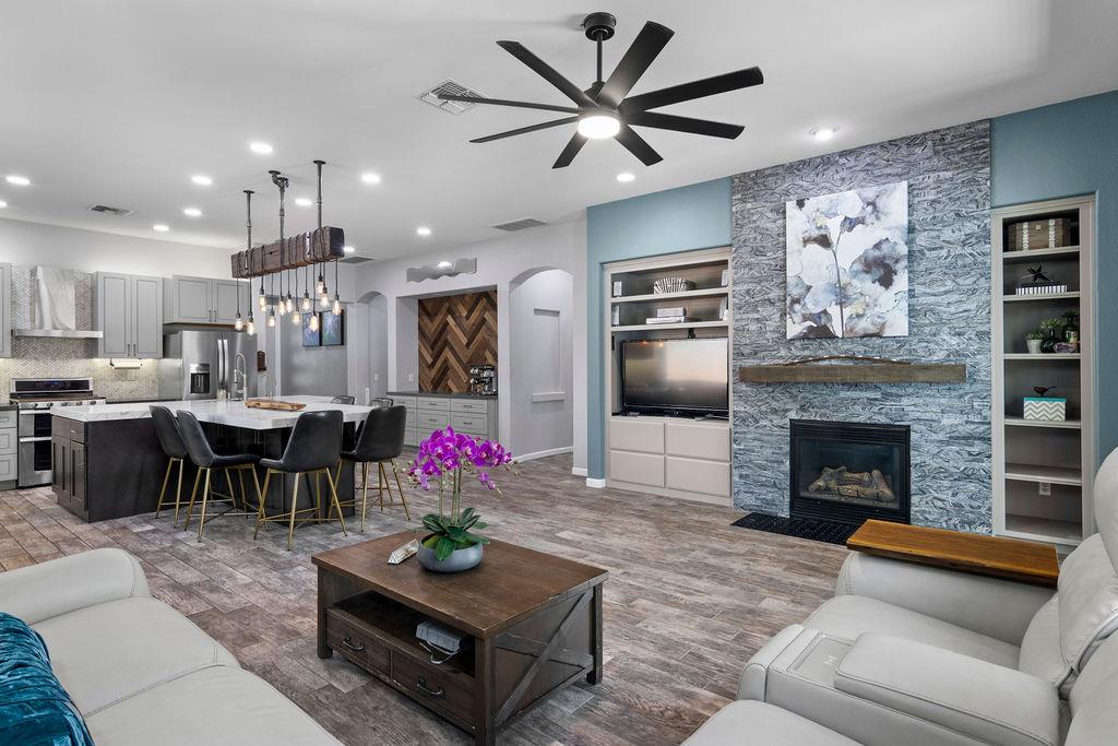 Detail Gallery Image 17 of 44 For 2833 Buckskin Way, Riverbank,  CA 95367 - 4 Beds | 2 Baths
