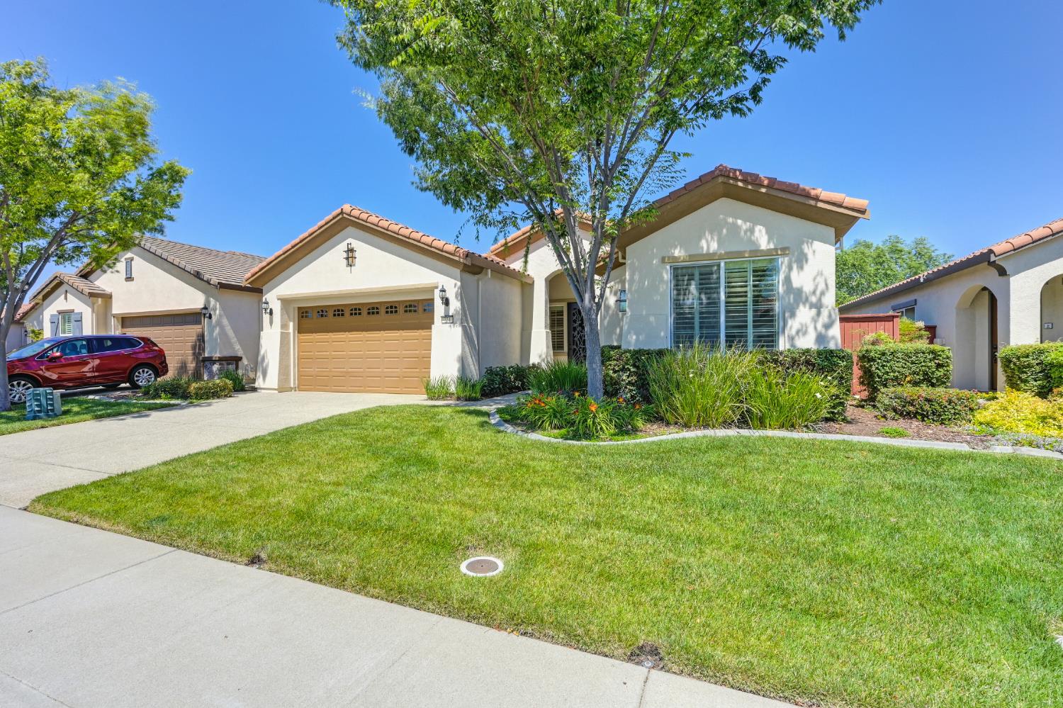 Detail Gallery Image 3 of 57 For 224 Aske Ct, Roseville,  CA 95747 - 3 Beds | 2 Baths