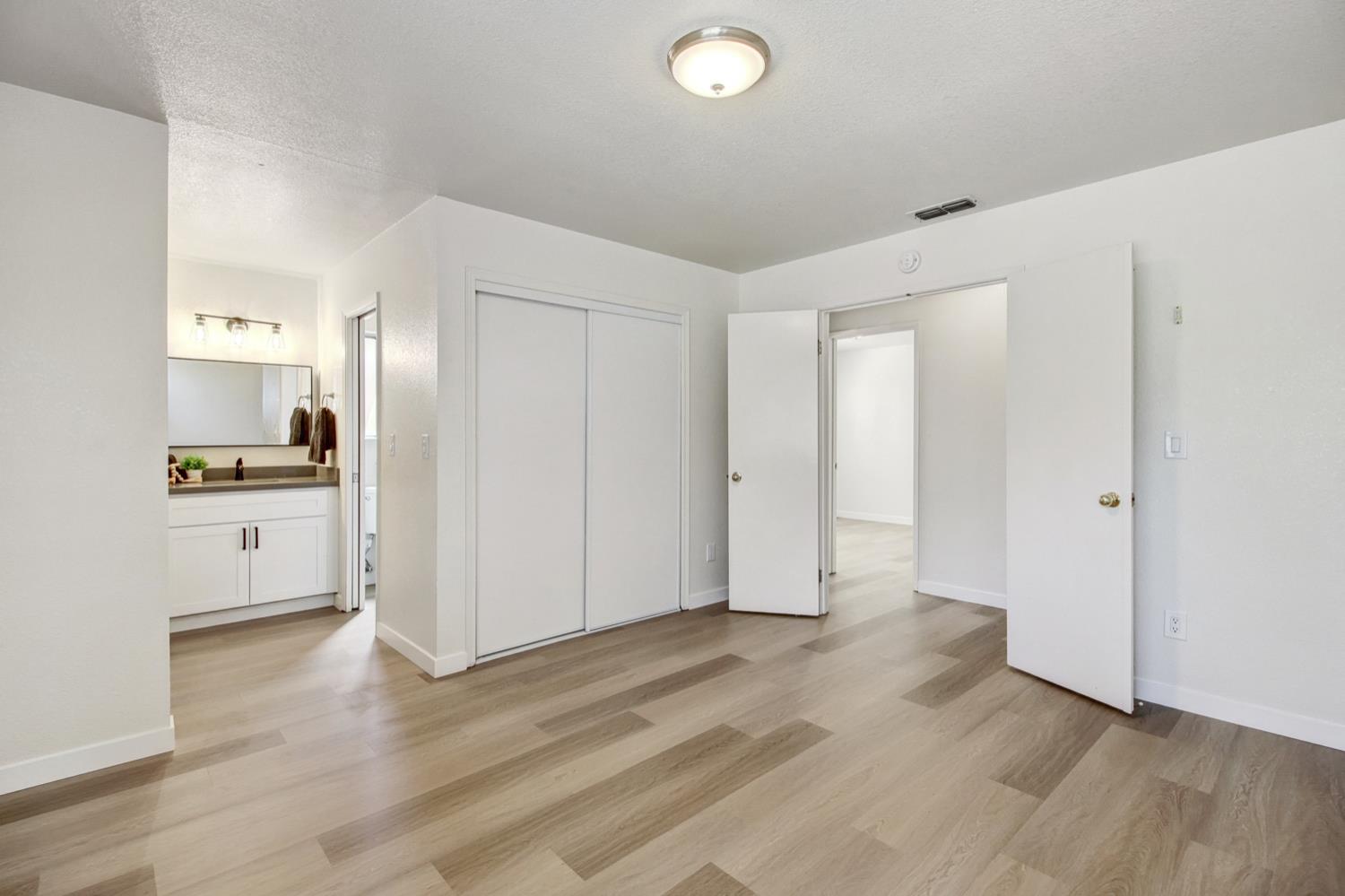 Detail Gallery Image 25 of 43 For 8135 Traver Ct, Sacramento,  CA 95828 - 3 Beds | 2 Baths