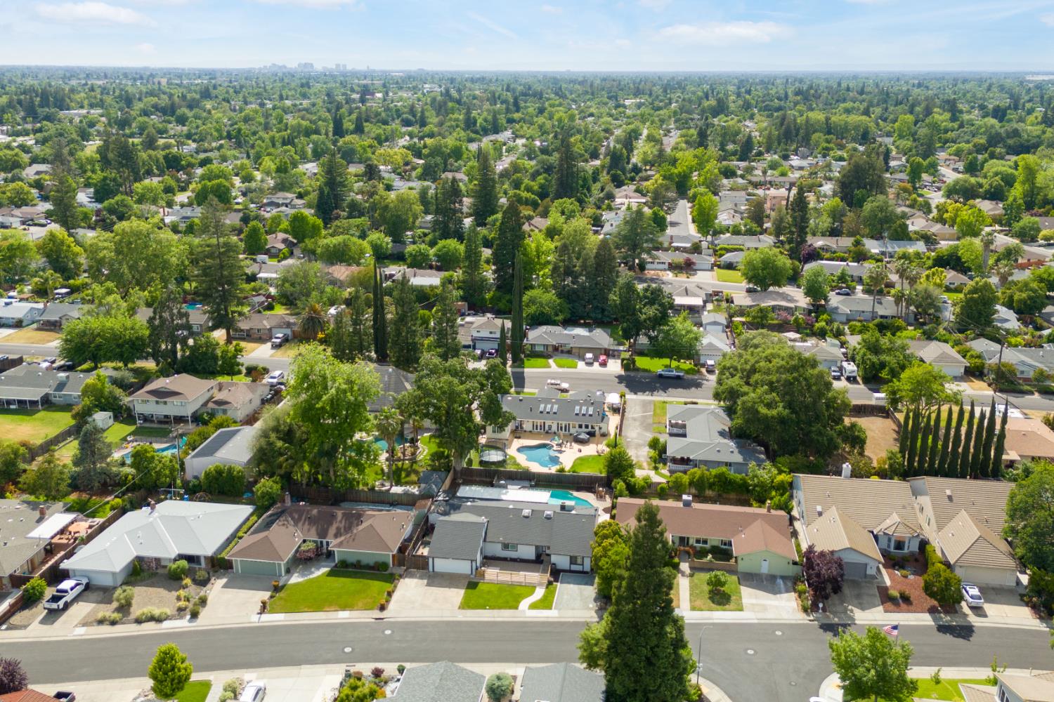 Detail Gallery Image 55 of 70 For 3201 Kaiser Way, Carmichael,  CA 95608 - 4 Beds | 3 Baths