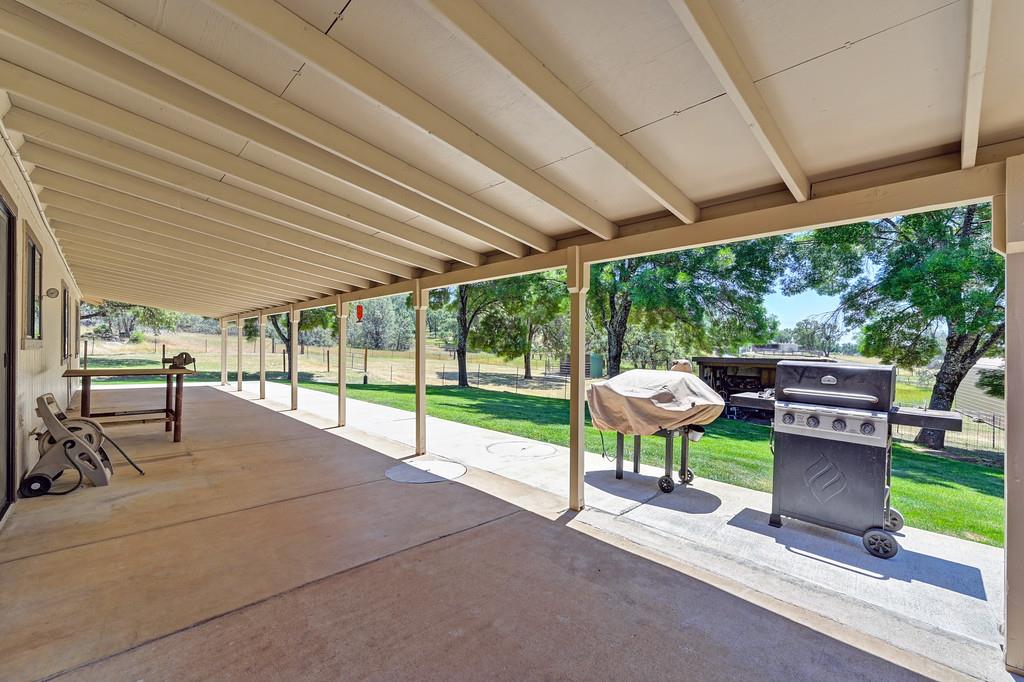 Detail Gallery Image 22 of 44 For 2120 Lovejoy Ln, Cool,  CA 95614 - 3 Beds | 2 Baths