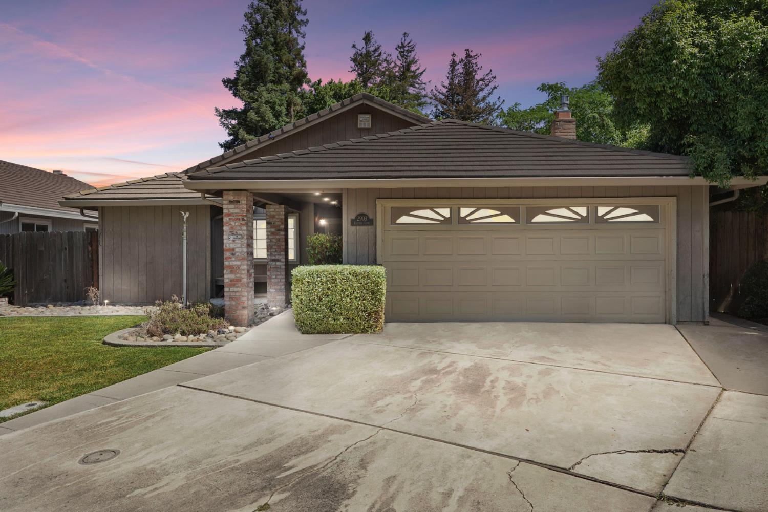 Detail Gallery Image 2 of 43 For 2903 Raintree Ct., Stockton,  CA 95219 - 3 Beds | 2 Baths