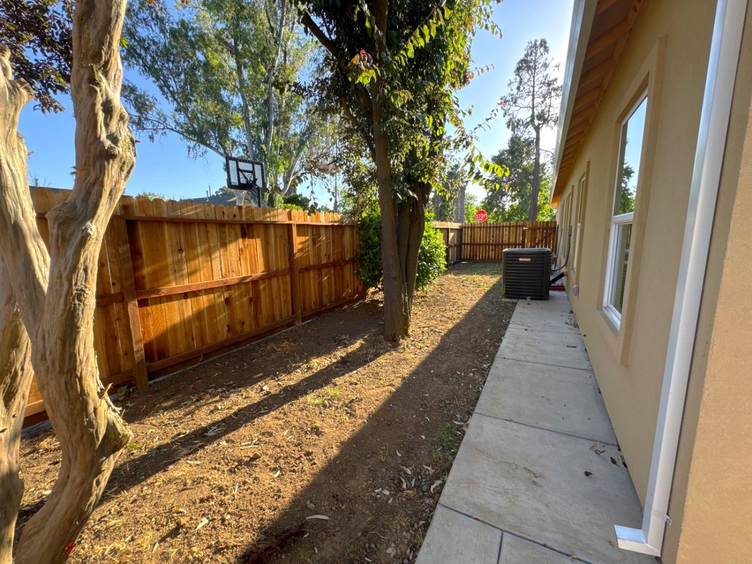 Detail Gallery Image 36 of 37 For 4825 36th St, Sacramento,  CA 95820 - 3 Beds | 2 Baths