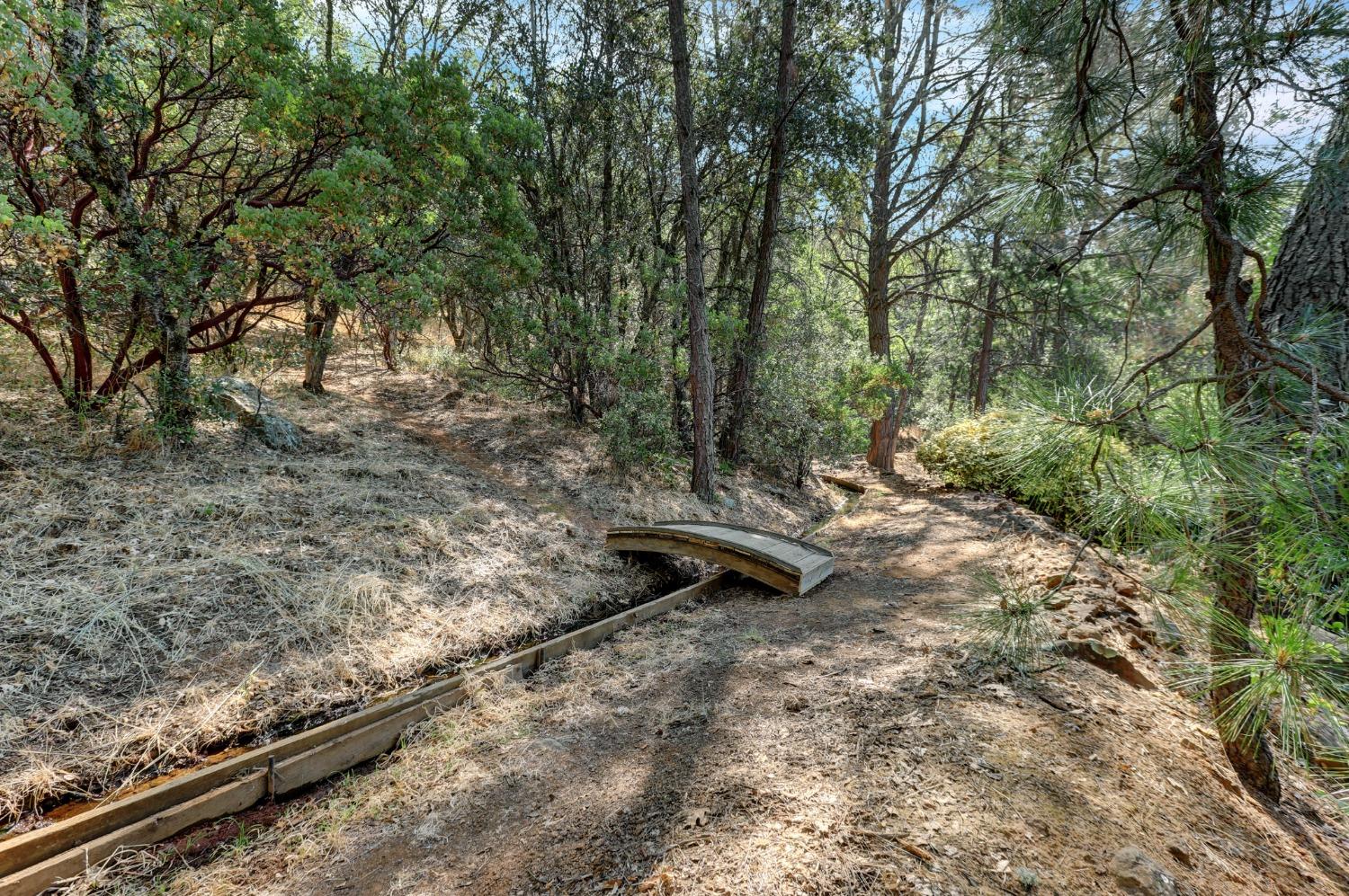 Detail Gallery Image 86 of 99 For 16949 Round Valley Cir, Grass Valley,  CA 95949 - 3 Beds | 2/1 Baths